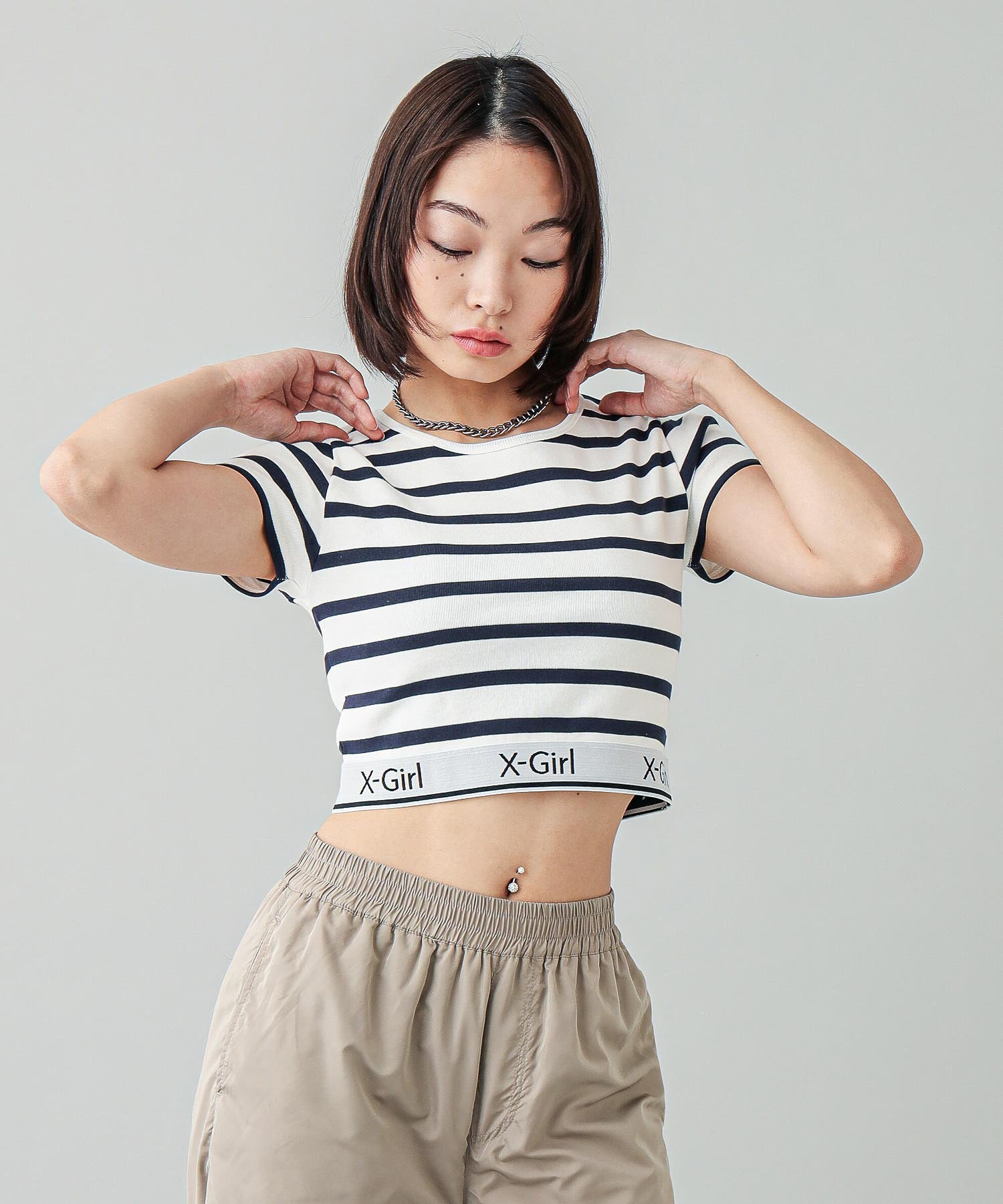 LOGO AND STRIPE CROPPED S/S TOP