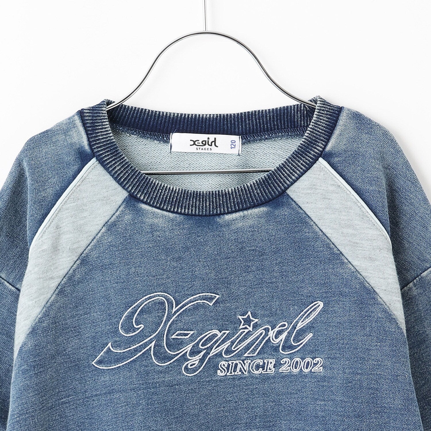 配色切替ロゴ刺しゅうワンピース