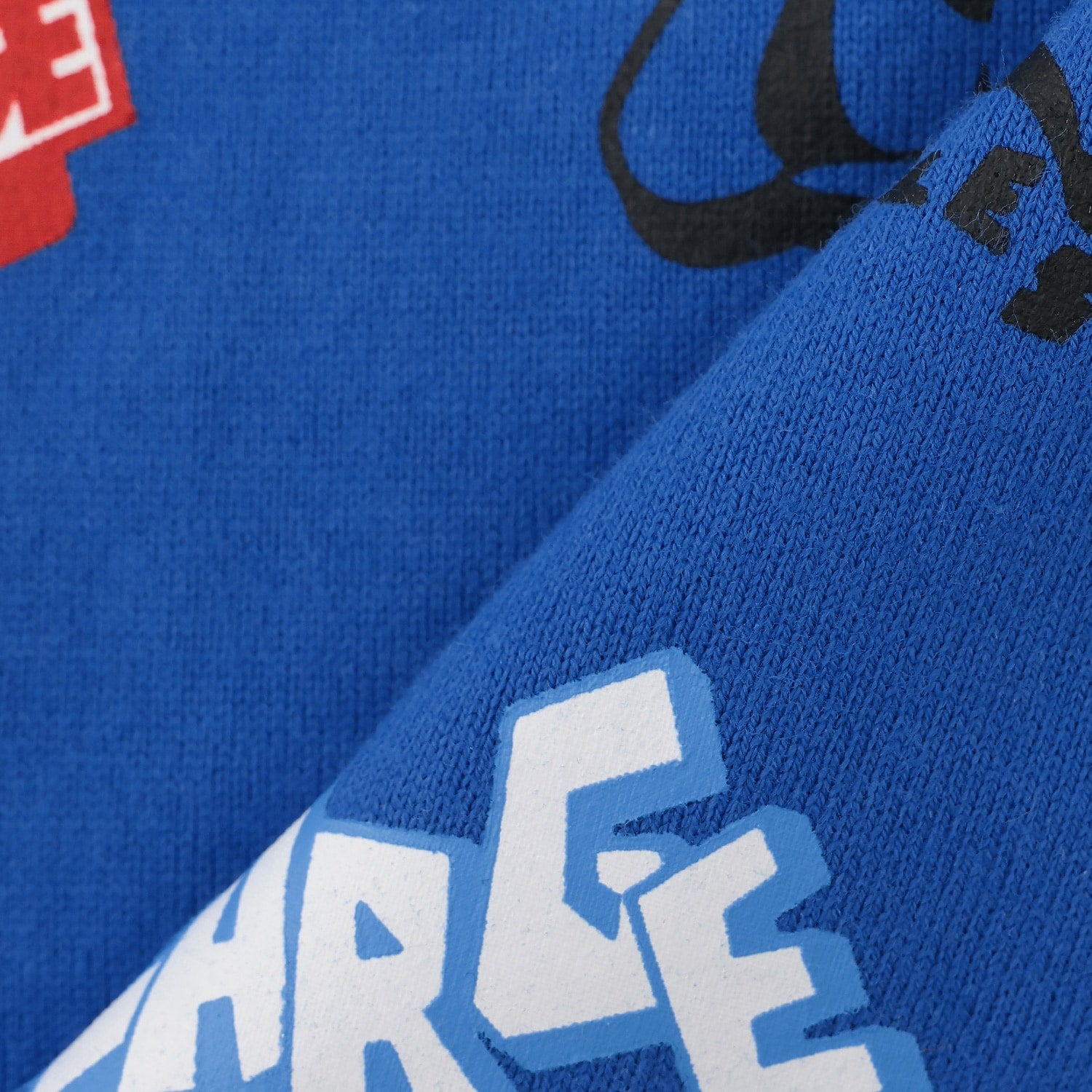 総柄グラフィティスタイ