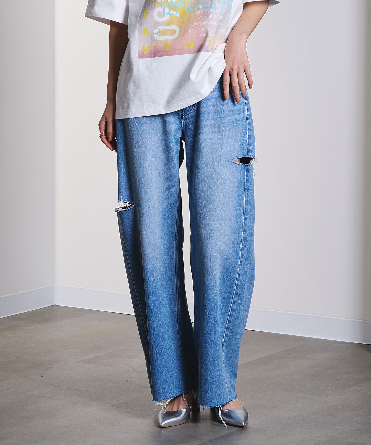 SLIT DENIM PANTS
