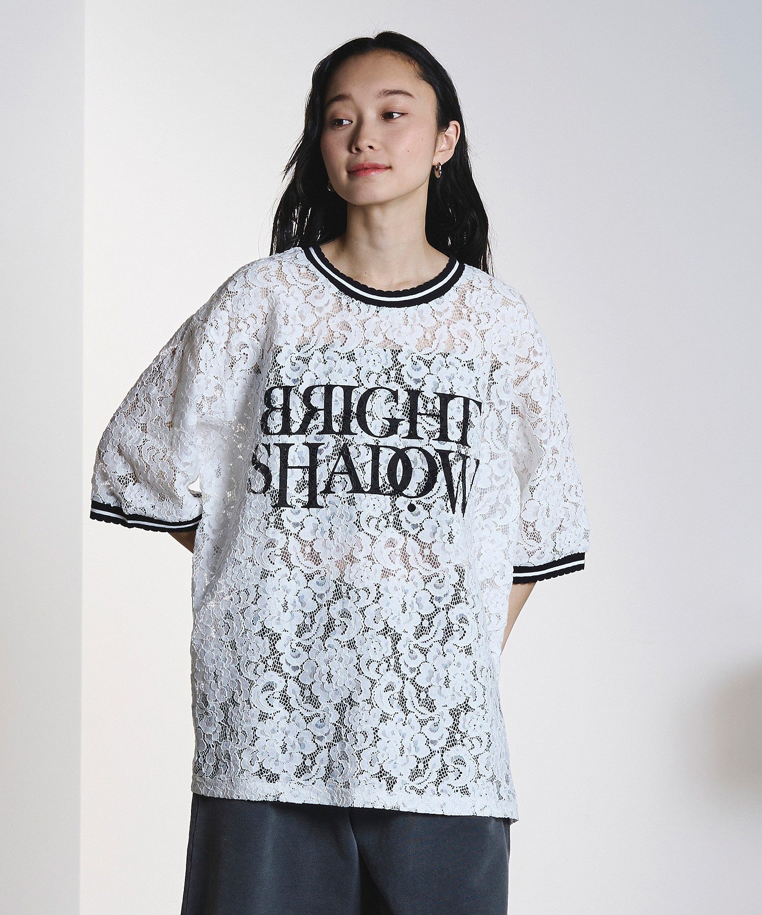 OKIRAKU×ROSEBUD/LACE LOGO TEE