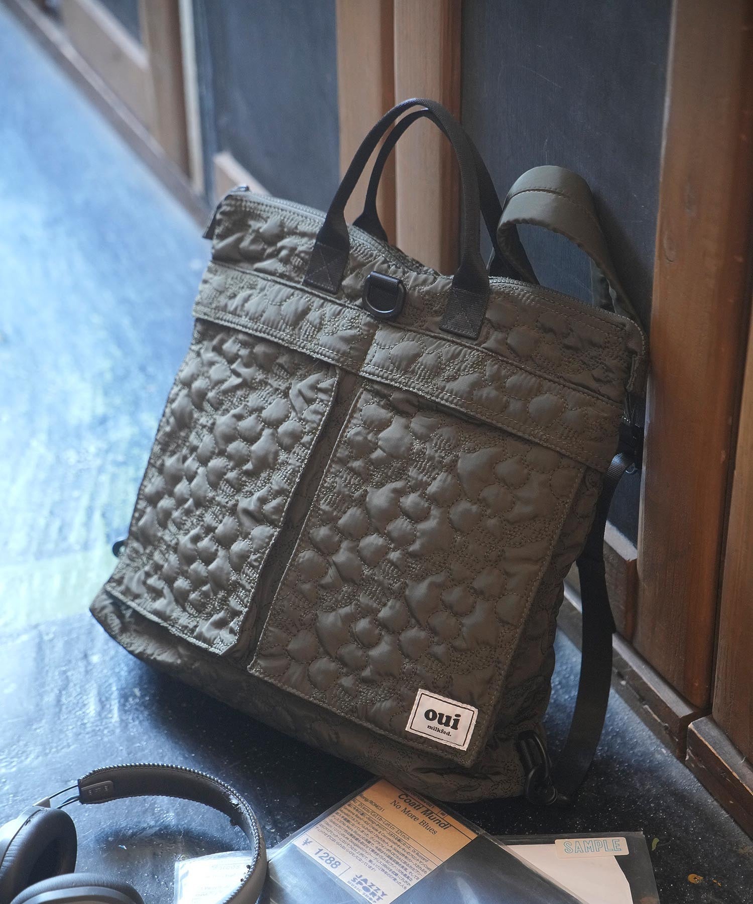 CHERRY QUILTED HELMET BAG