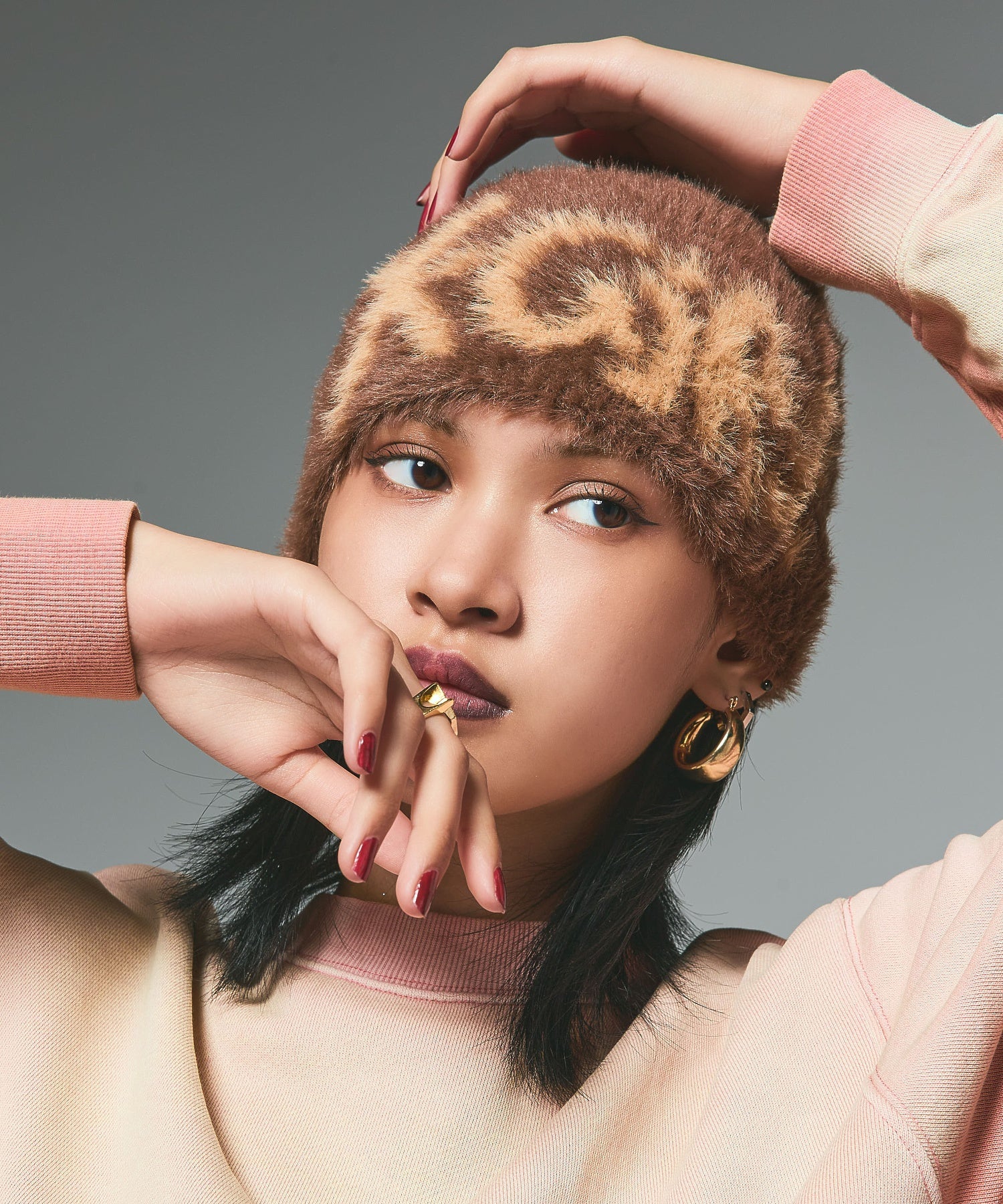 SIGNATURE LOGO SHAGGY BEANIE