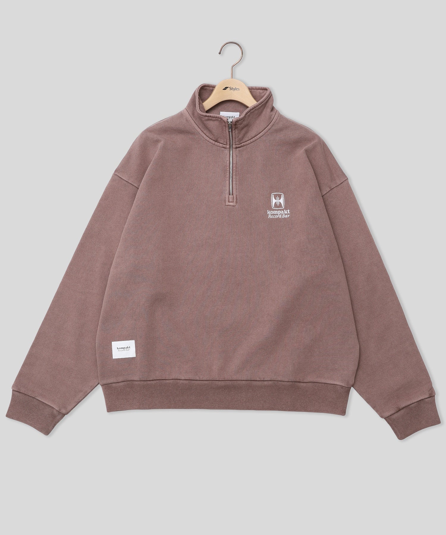 KOMPAKT RECORD BAR/コンパクト レコード バー/WASHED EMBROIDERED HALF ZIP-UP KRB560