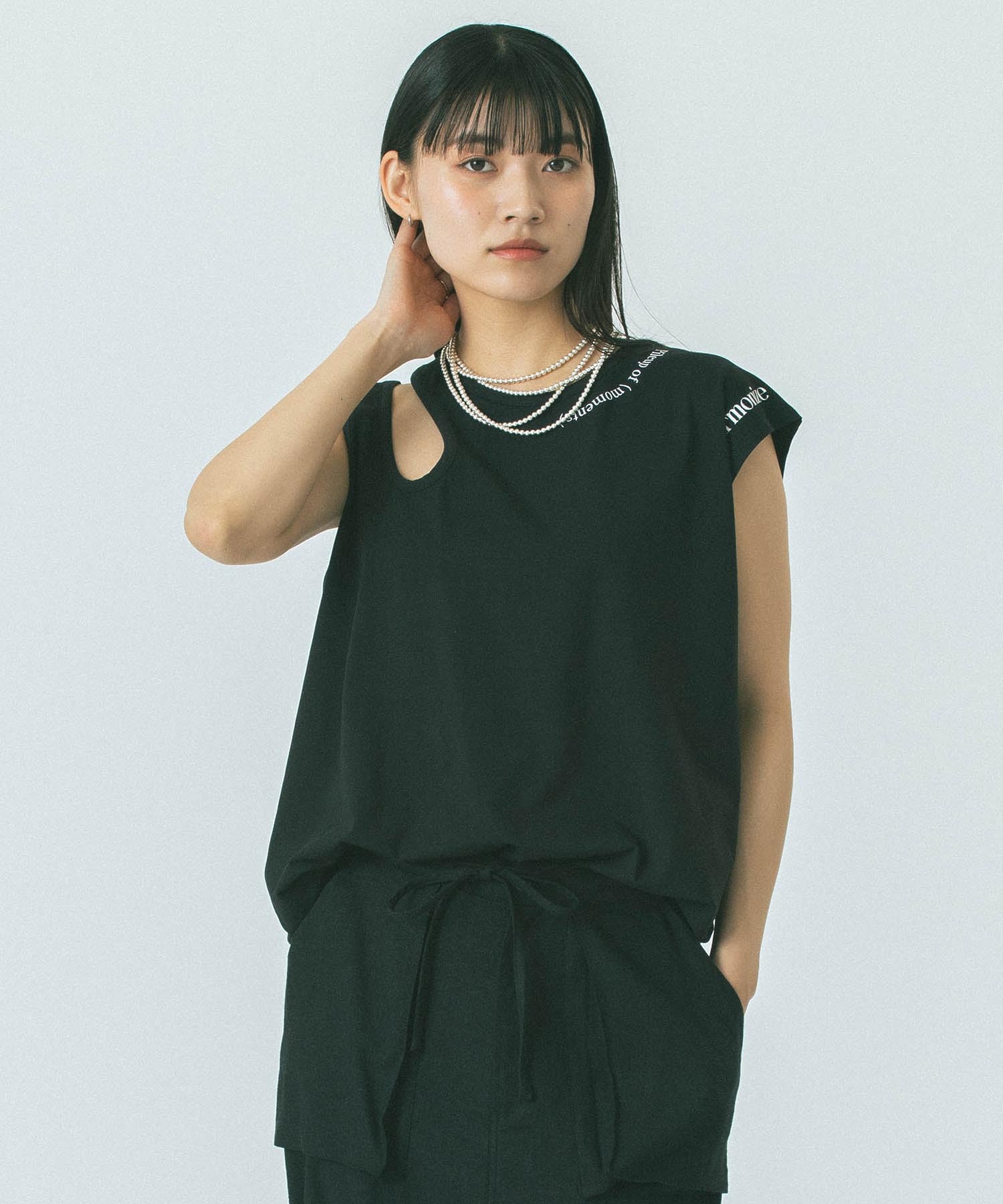 OKIRAKU×ROSE BUD/ASYMMETRICAL CUT OUT TANK TOP