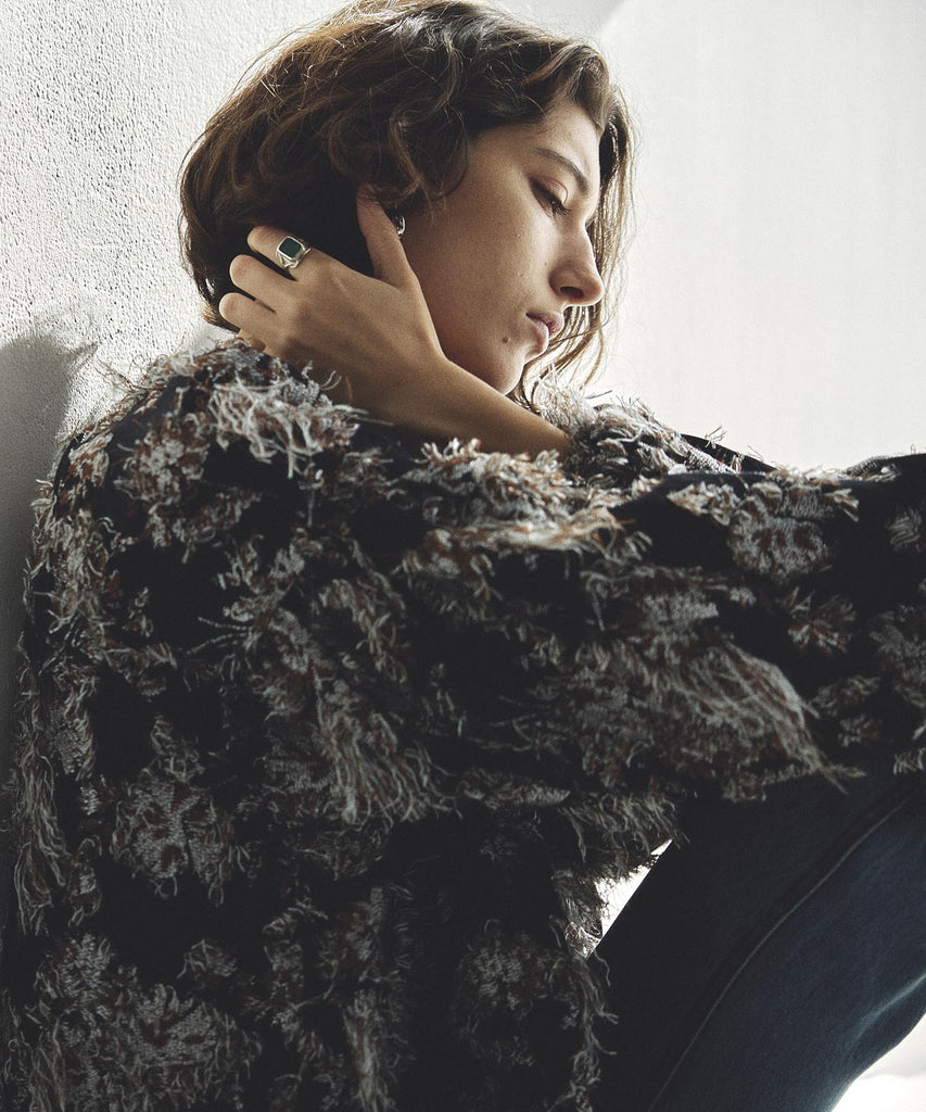 mag.by c/FLOWER JACQUARD BLOUSE – calif（カリフ）公式サイト