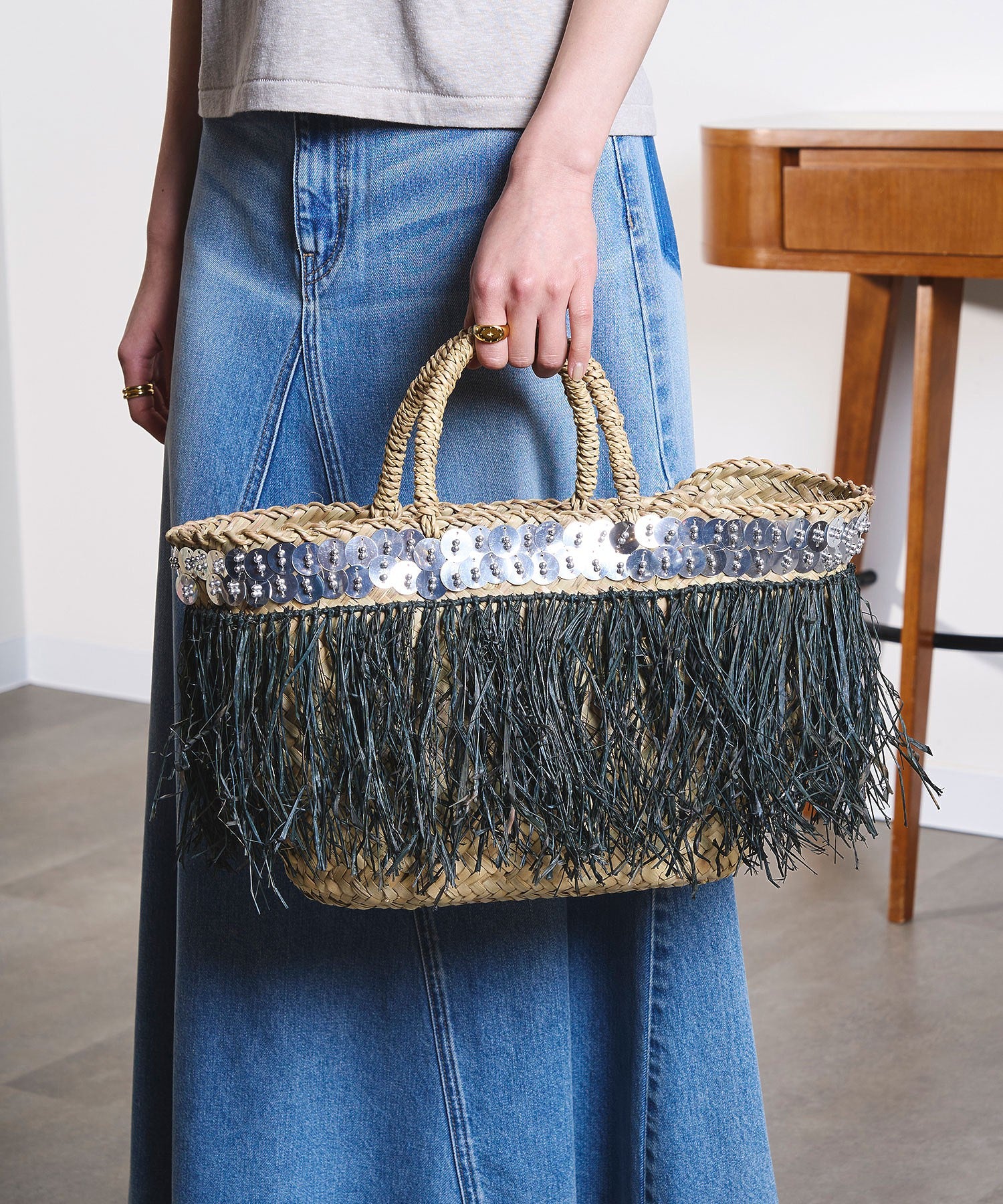 AS/FRINGE BASKET BAG
