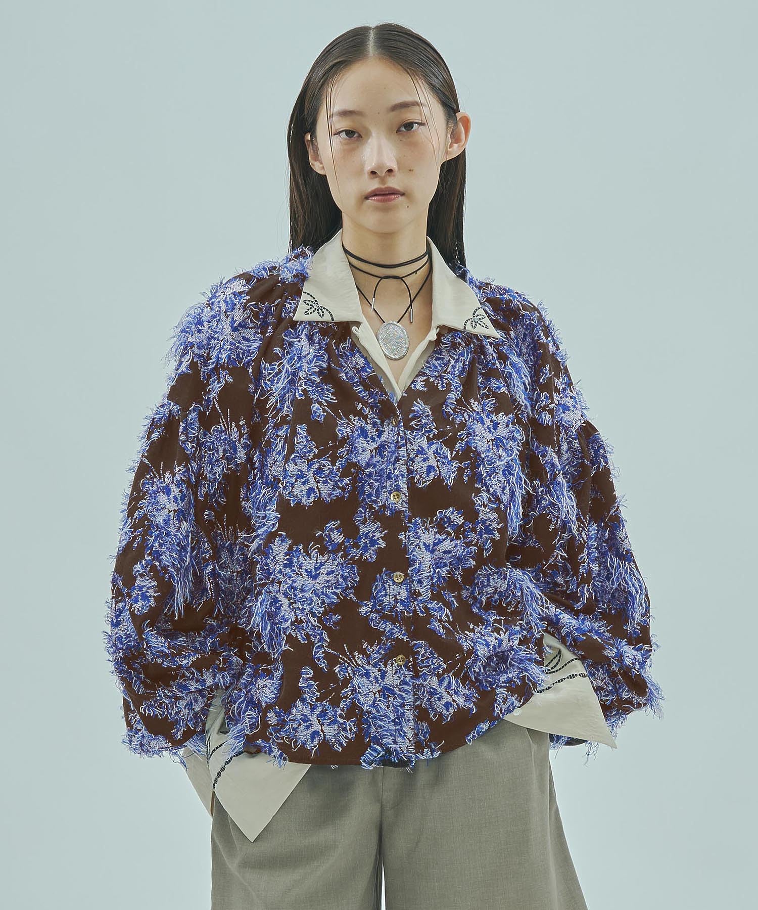 mag.by c/FLOWER JACQUARD BLOUSE