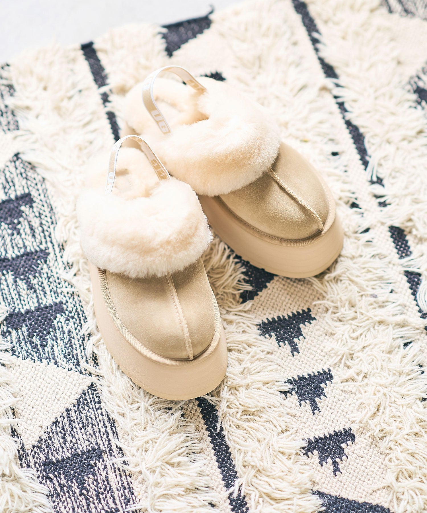 UGG/W FUNKETTE