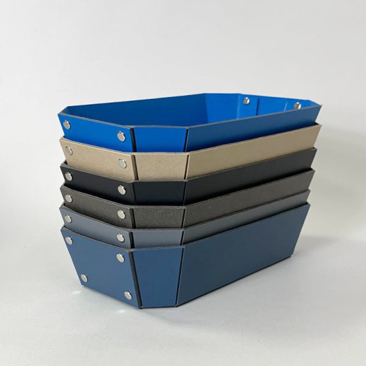 8_TRAY S