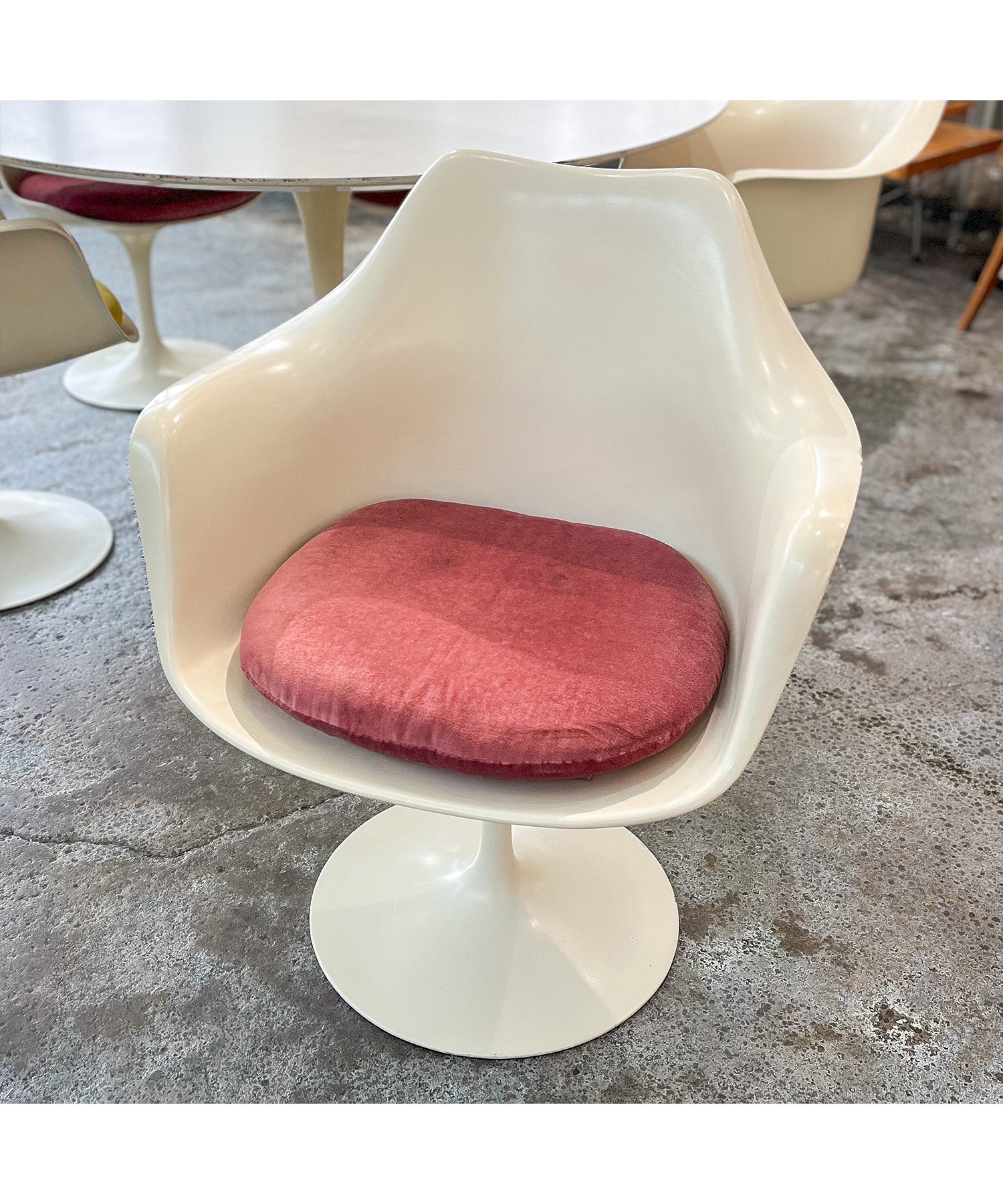 Saarinen Tulip Arm Chair / Eero Saarinen / Knoll / 1960年代製