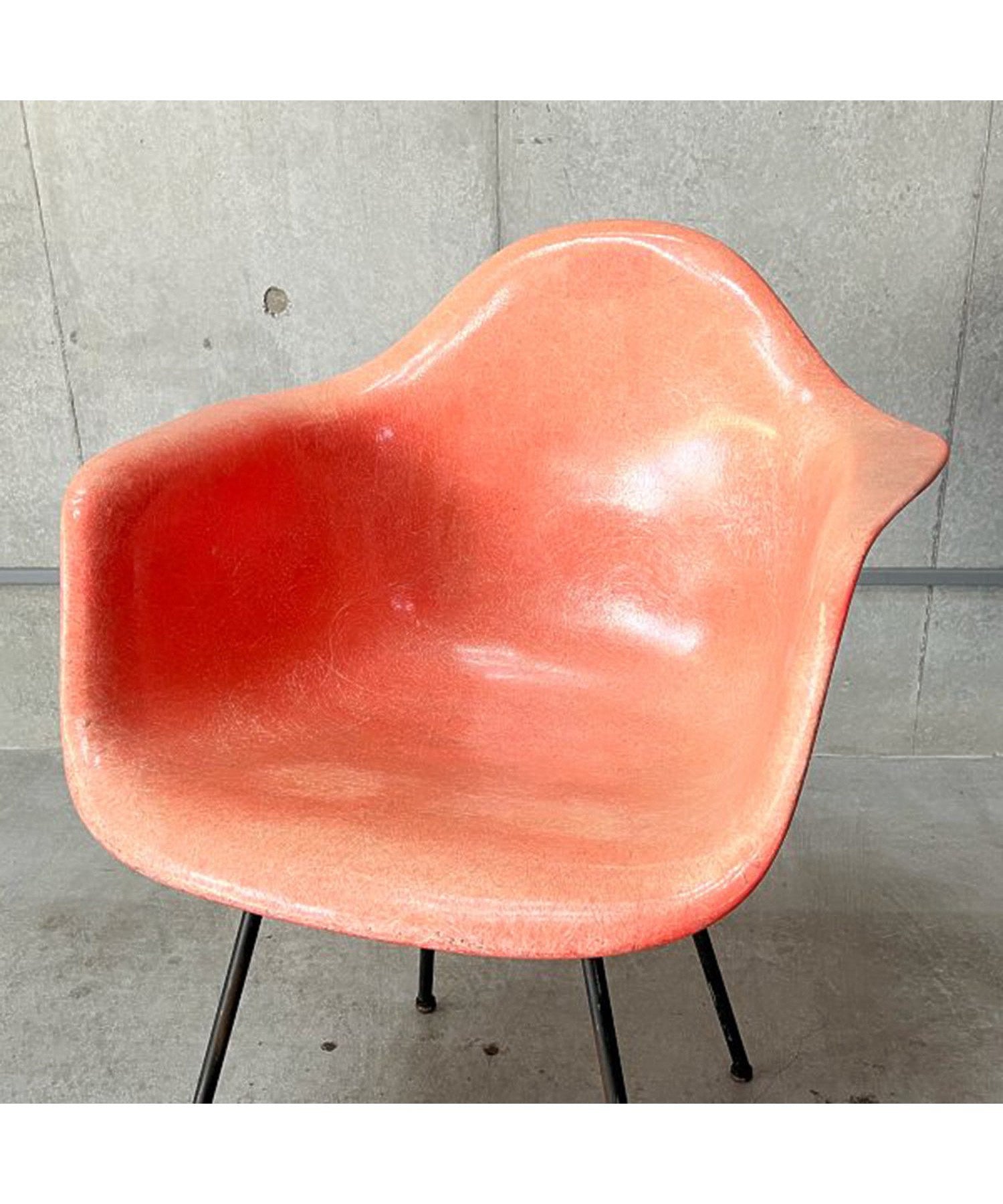 HermanMiller Arm Shell 1st Model / Red Orange