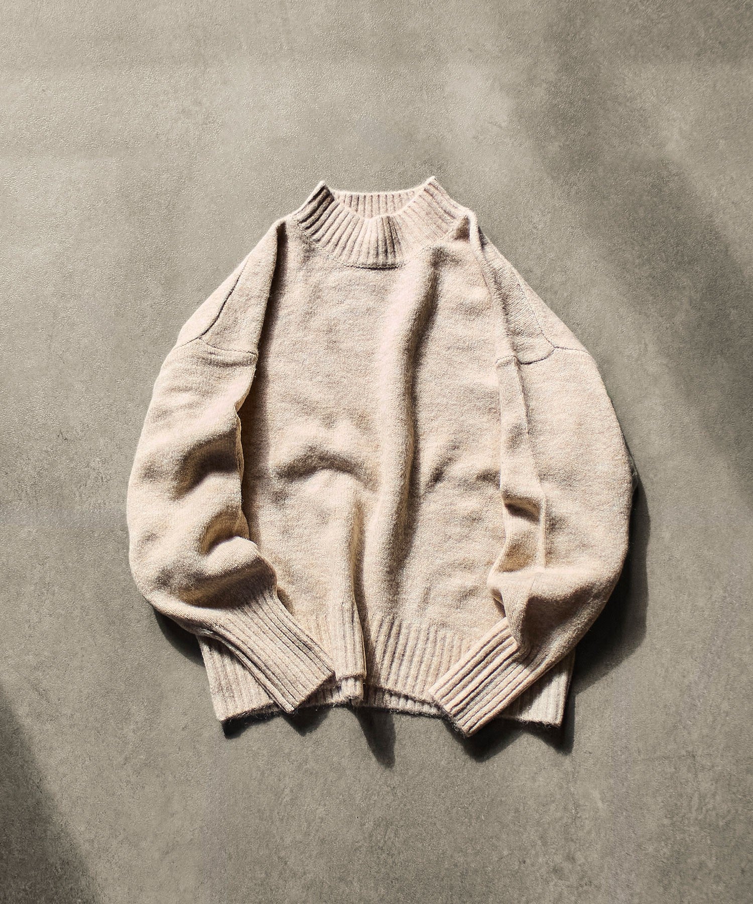 【WEB・一部店舗限定】 BASIC HIGH NECK KNIT