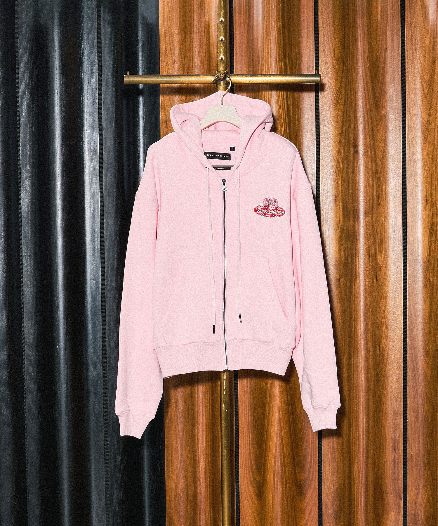 DEUS EX MACHINA/QUEENS HOODIE