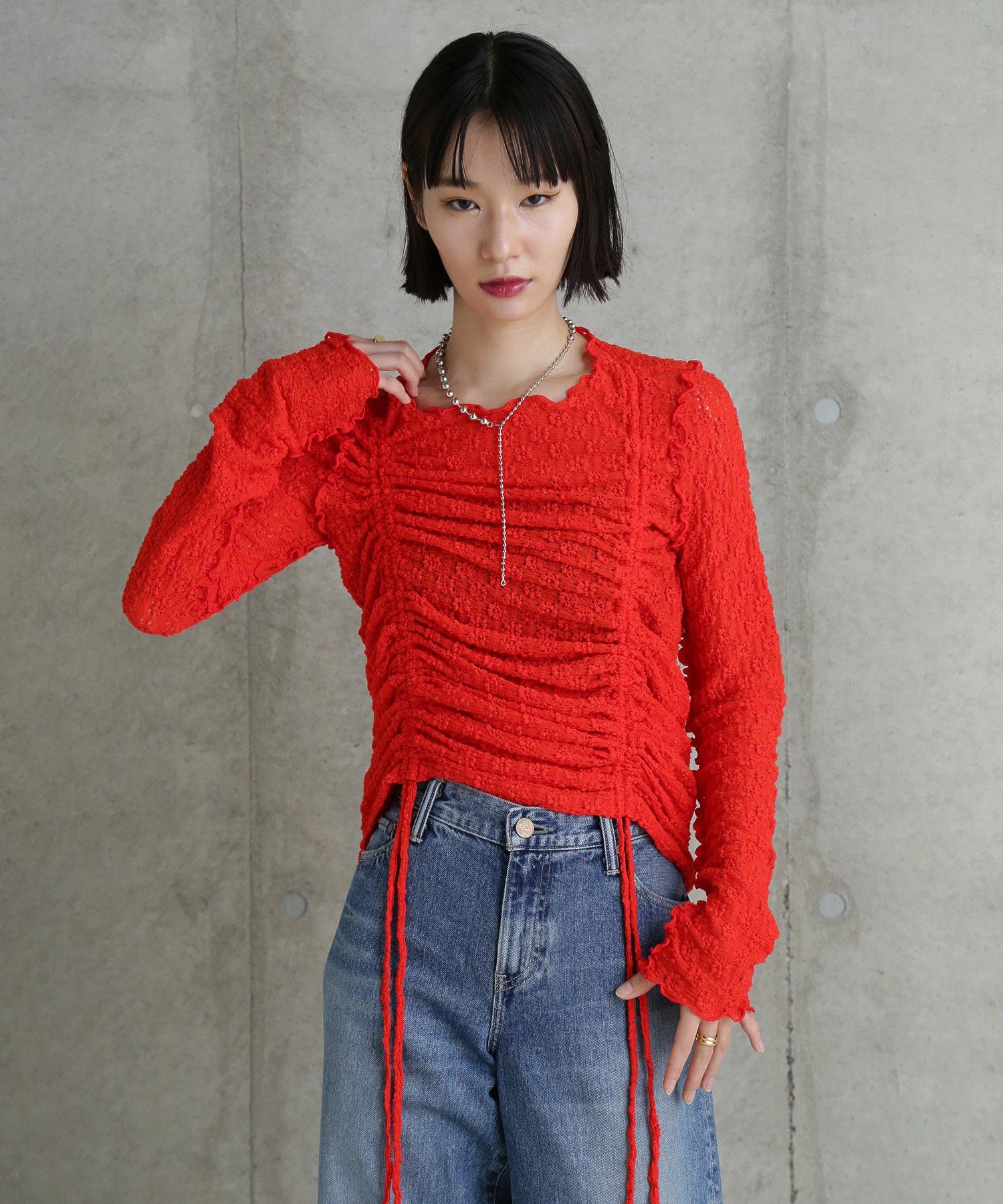 CREOLME/シャーリングフラワートップス