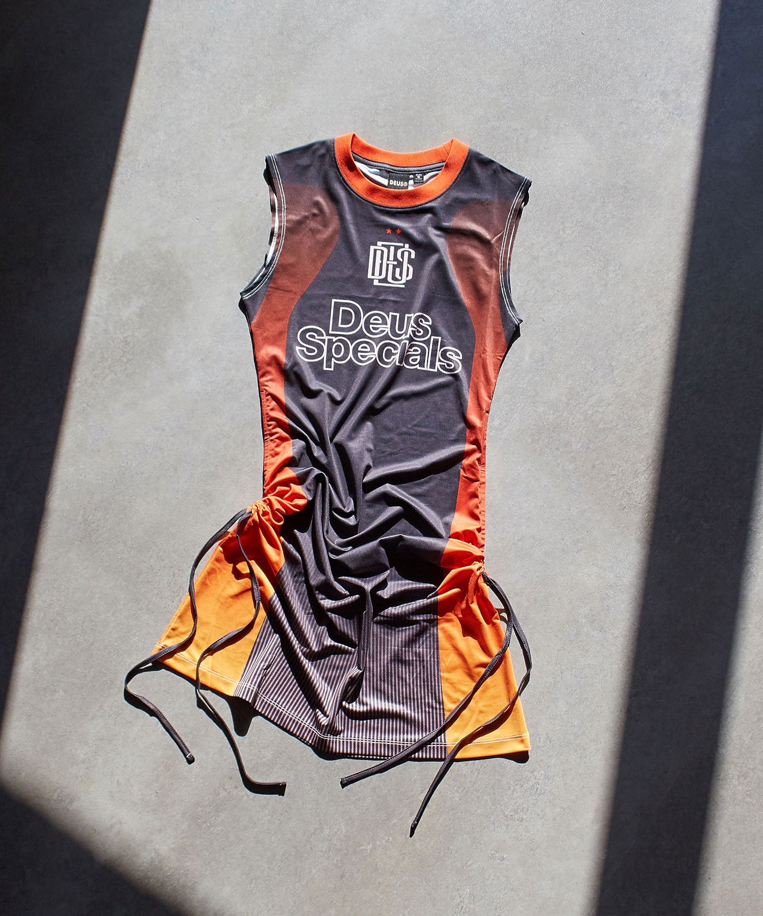 DEUS EX MACHINA/DE SOLEIL MOTO DRESS