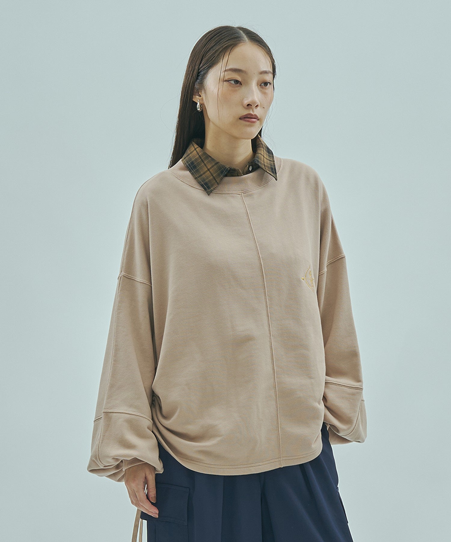 GENE HEAVENS/SIDE SHIRRING SWEAT