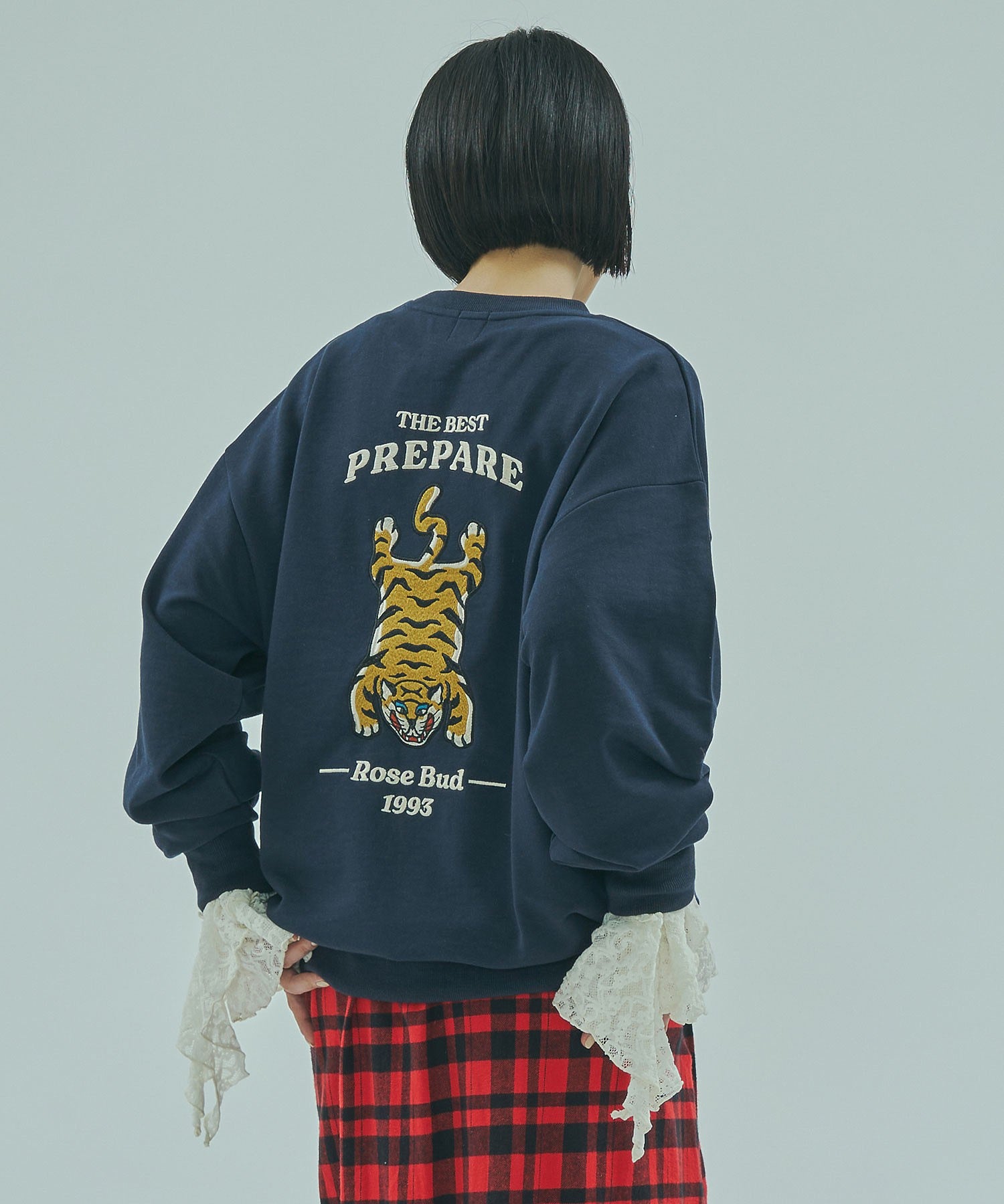 TIGER EMBROIDERY SWEAT