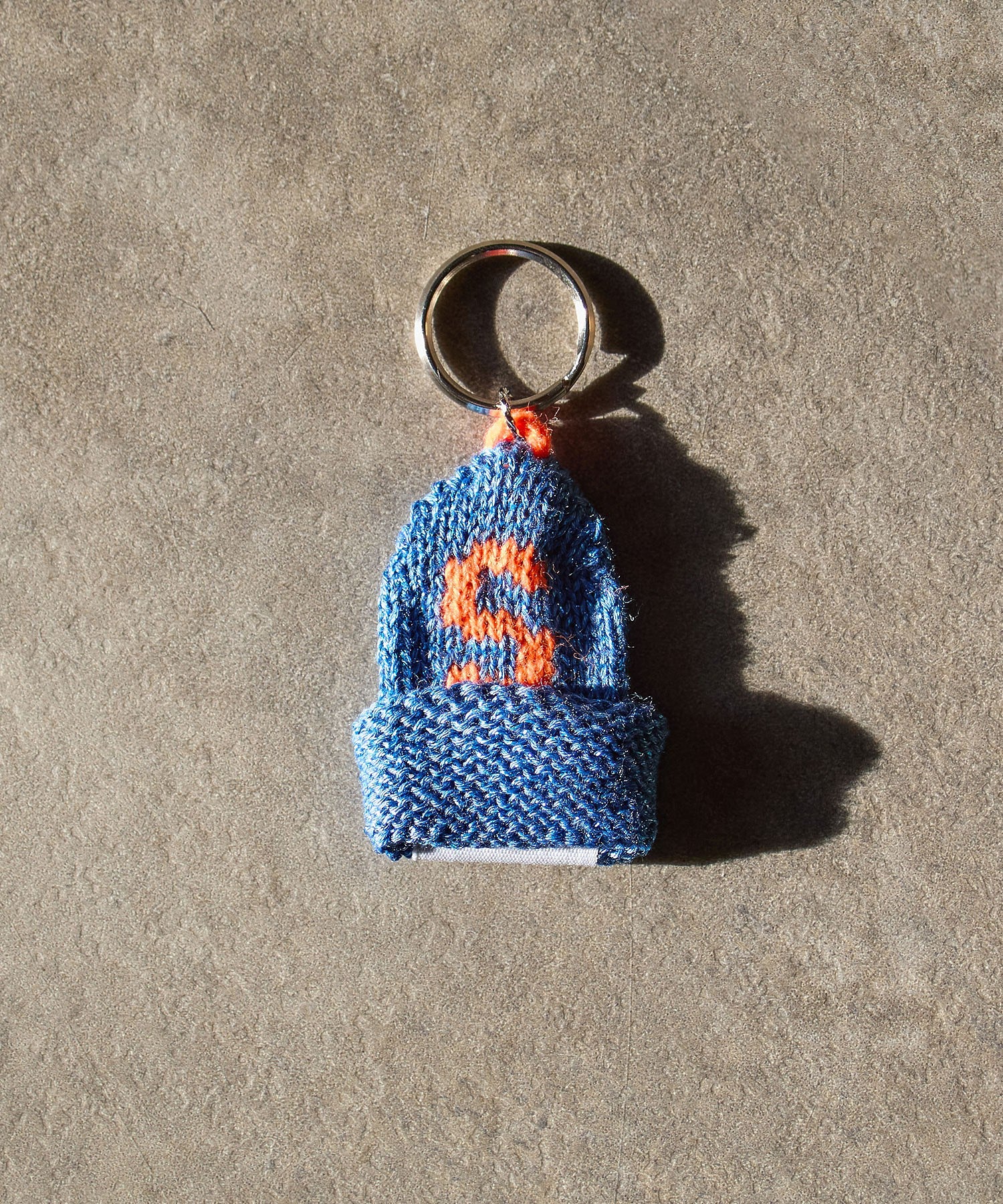 INFIELDER DESIGN/ALPHABET HOLDER