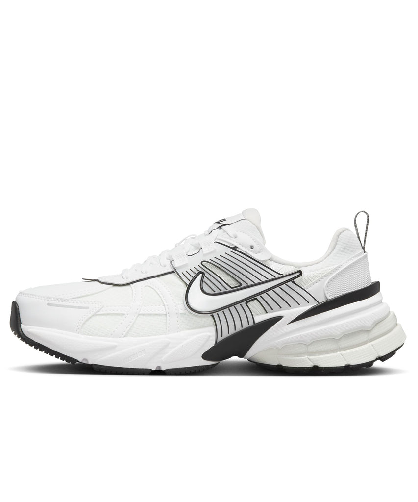 ◆ベスト◆シーン●ナイキ女性V2Kラン HF5342-100 NIKE / V2K ラン / ナイキ / V2K RUN / ウィメンズ / HF5342-100