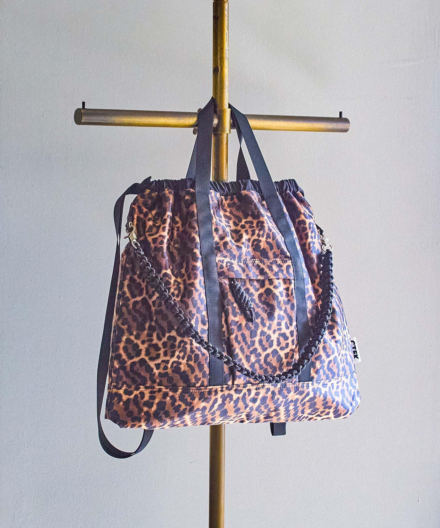 CONTROL FREAK/NYLON 3WAY SQUARE TOTE LEOPARD