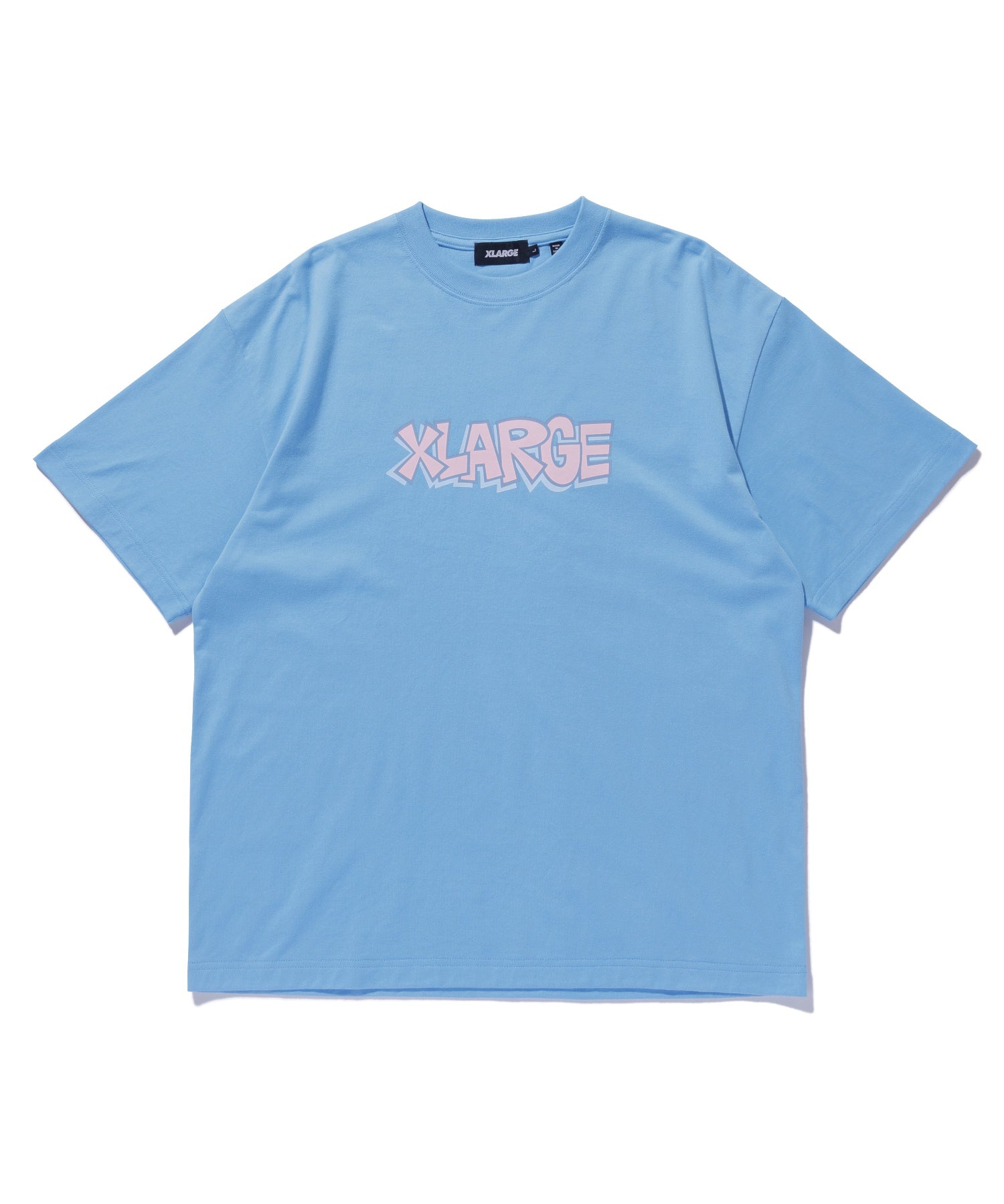 XLARGE×KEVIN LYONS S/S TEXT LOGO TEE