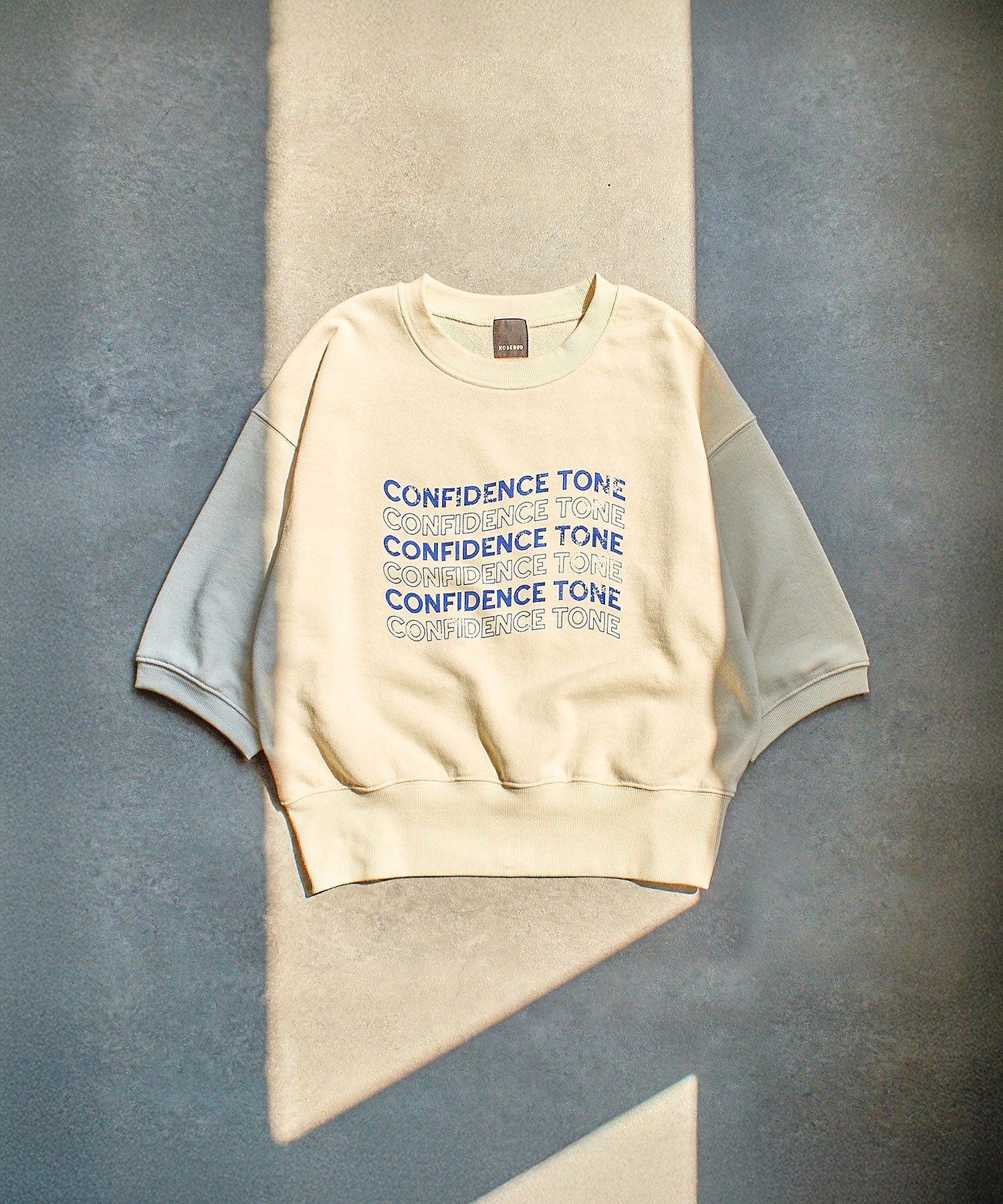 SHORT LENGTH SWEAT TOP