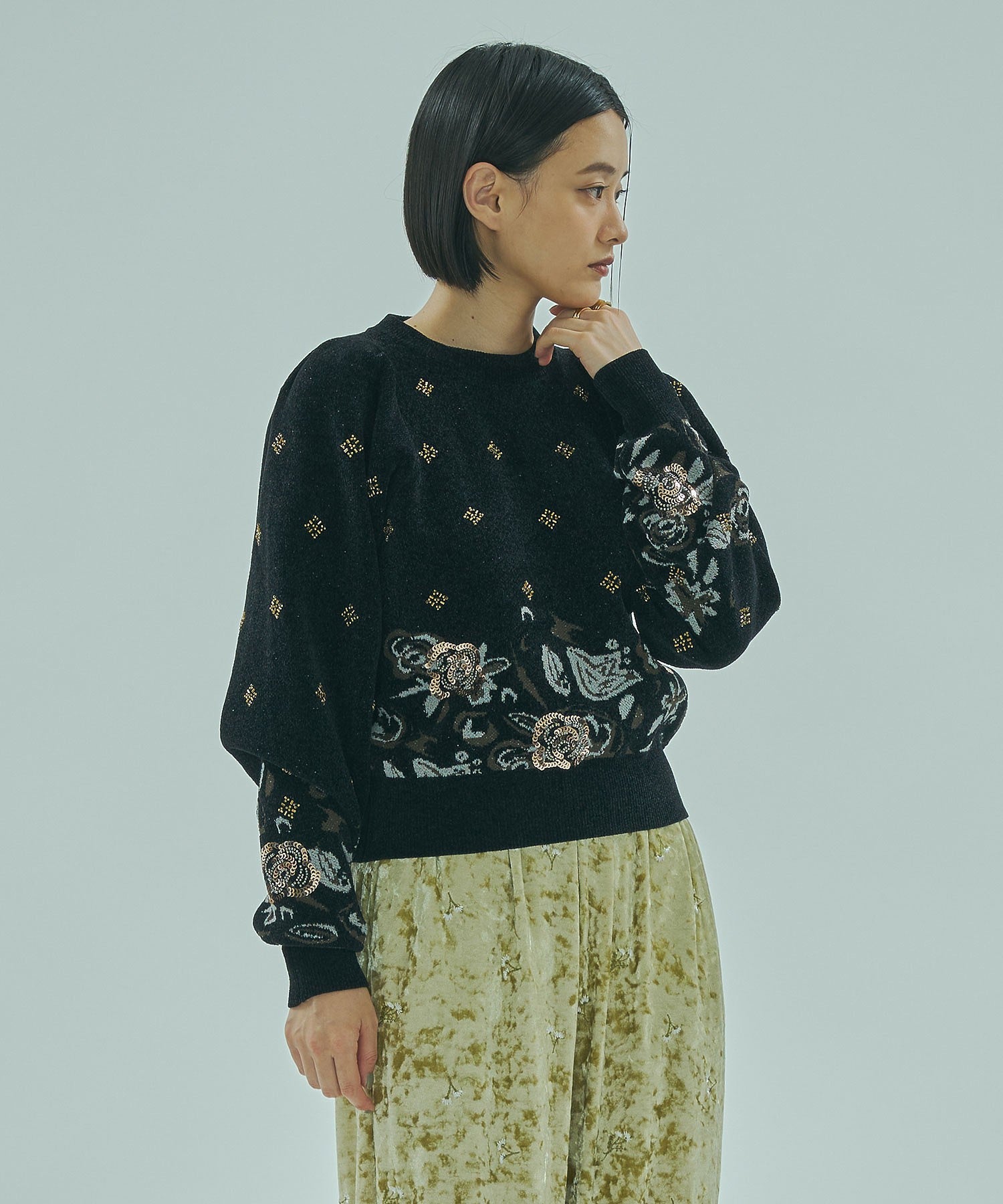 mici/BEADS and SEQUIN EMBROIDERY KNIT TOP