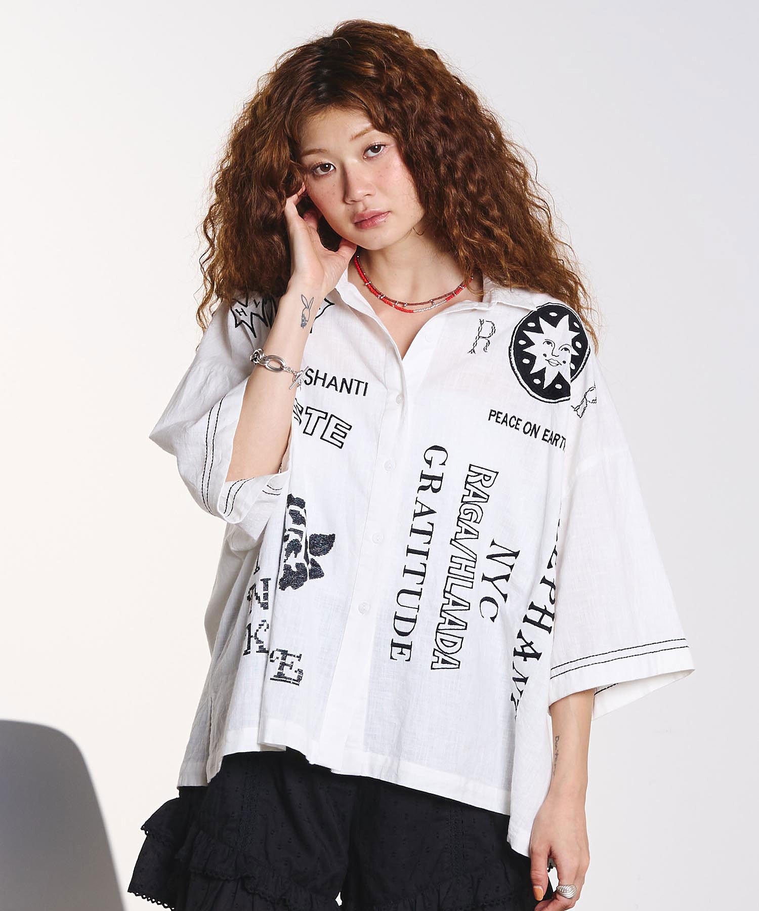 HLAADA for ROSEBUD/EMBROIDERY SHORT SLEEVE SHIRT