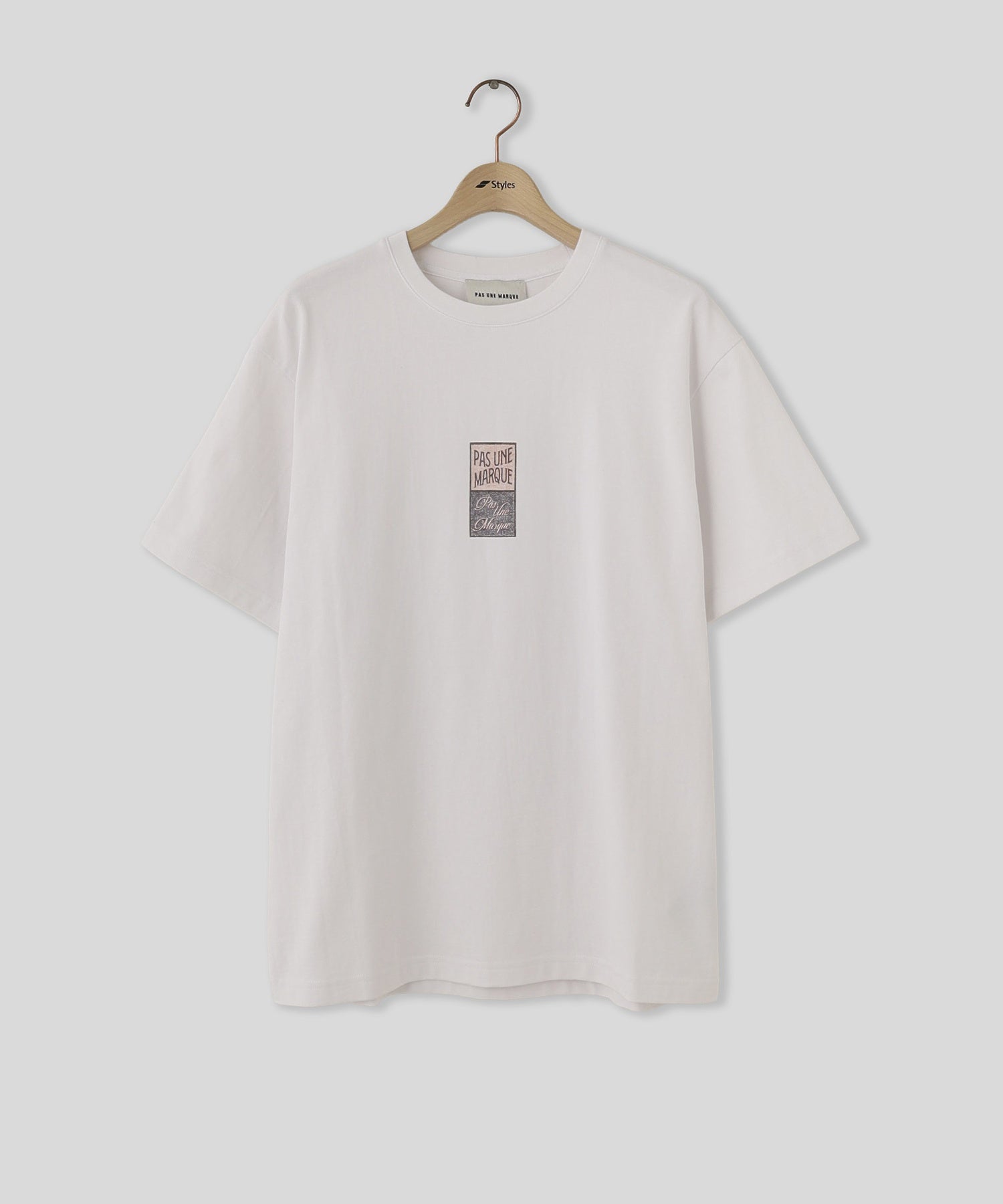 PAS UNE MARQUE/パ・ズュヌ・マルク/POSTER RENE MAGRITTE TEE PAS-739