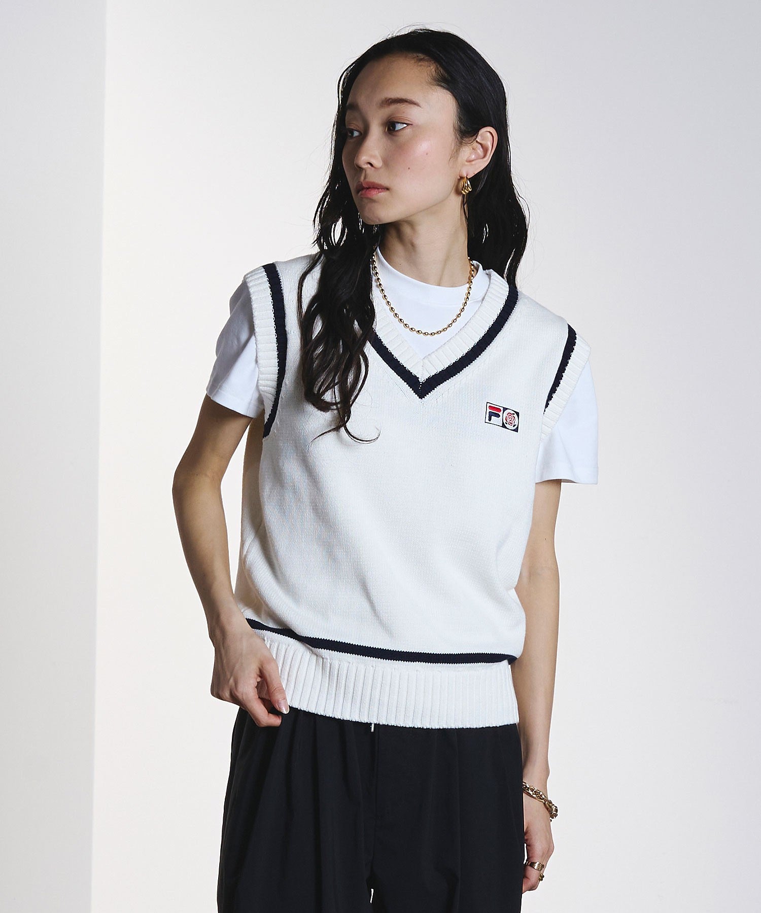 FILAⅹROSEBUD V-NECK VEST