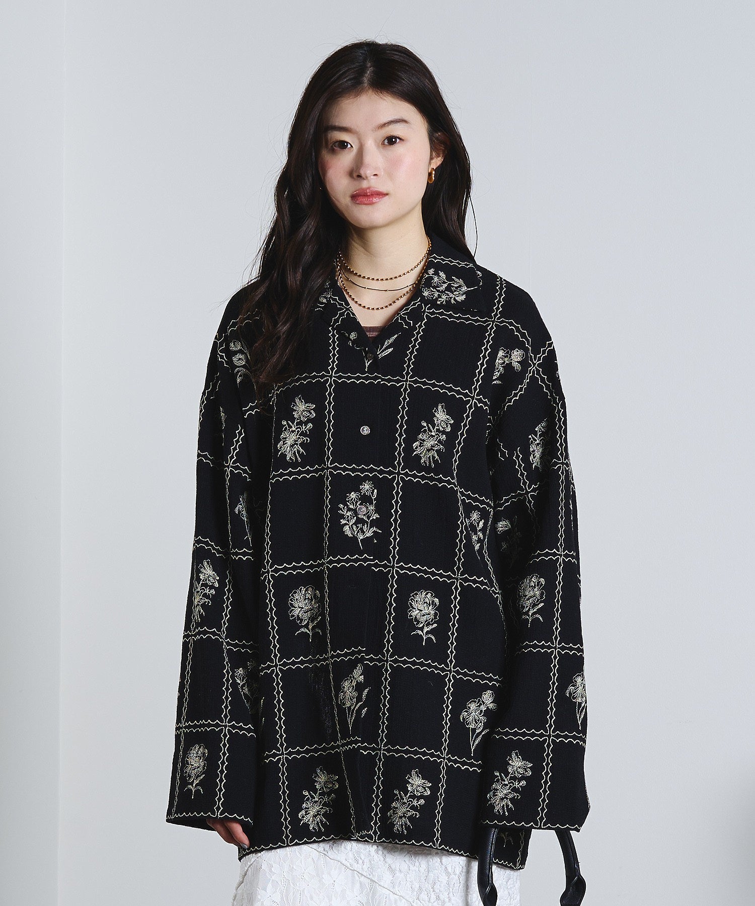 mag.by c/EMBROIDERY L/S SHIRT