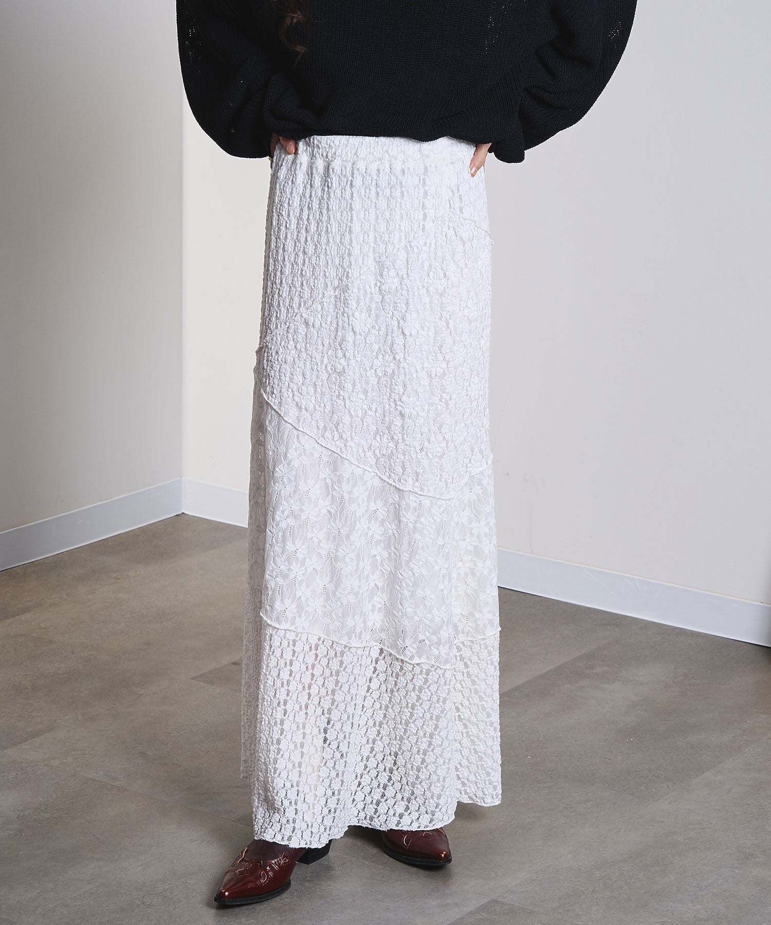 PATCHWORK LACE SKIRT