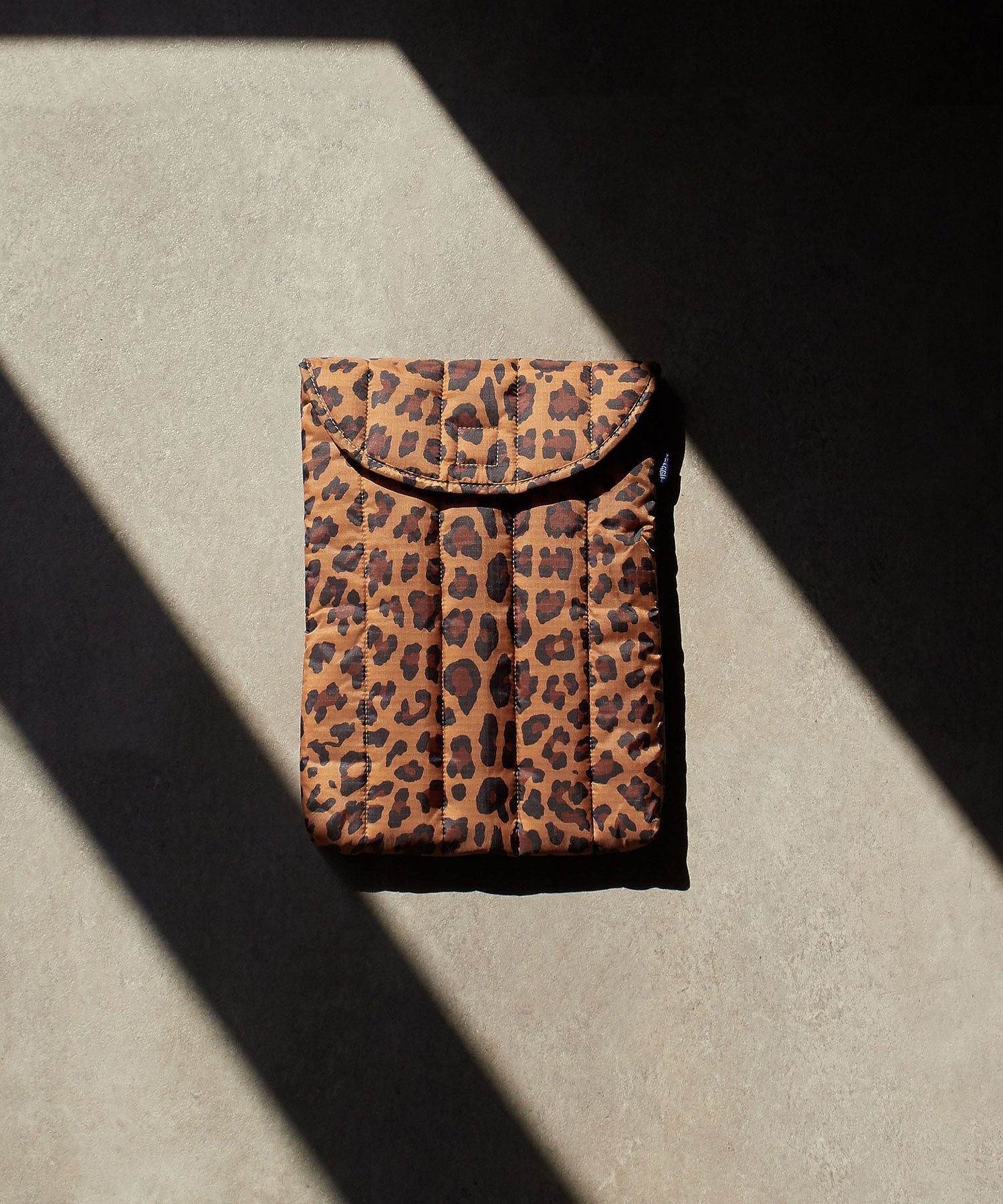 BAGGU/PUFFY LAPTOP SLEEVE 13/14