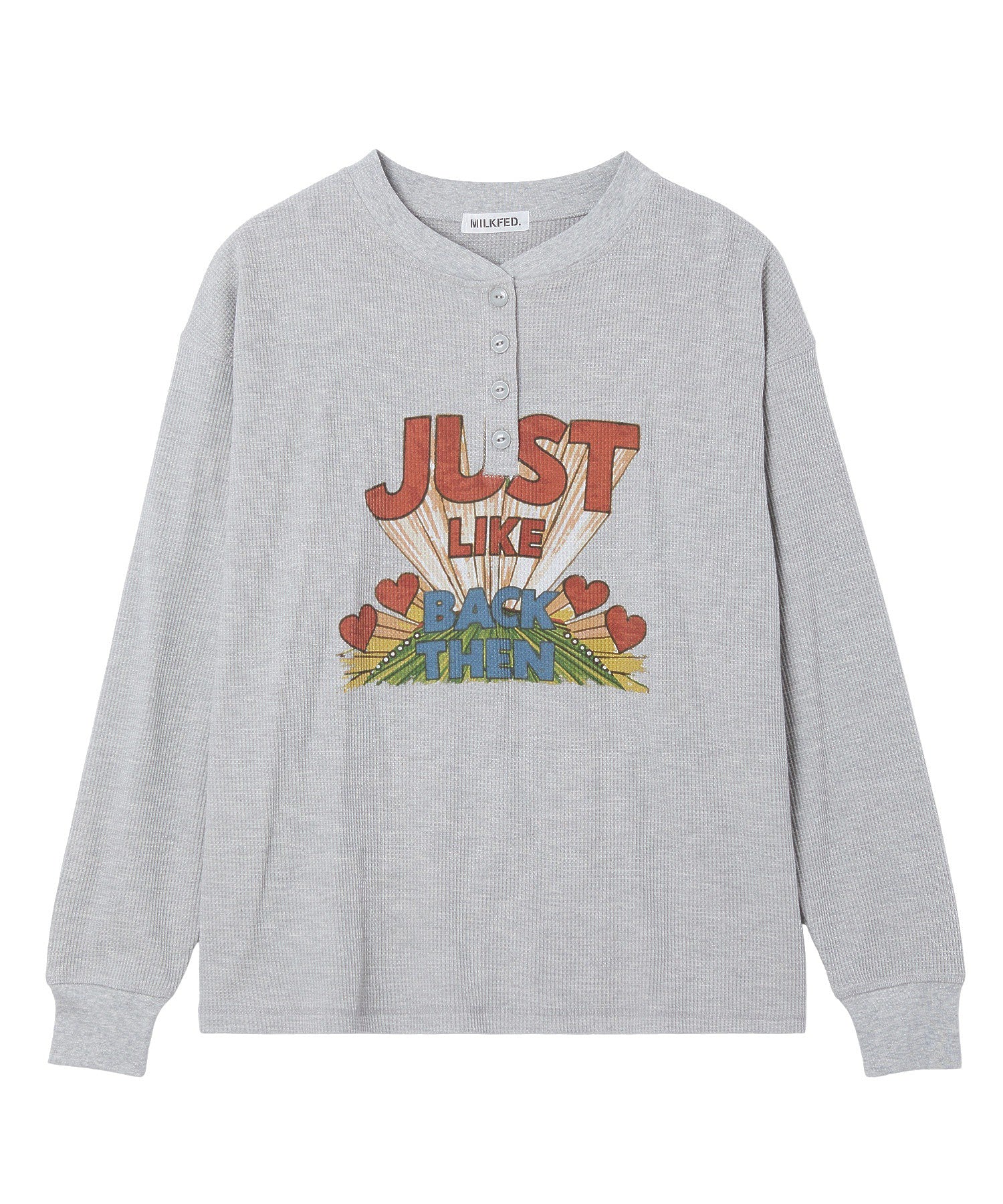 HENLEY NECK GRAPHIC L/S TOP