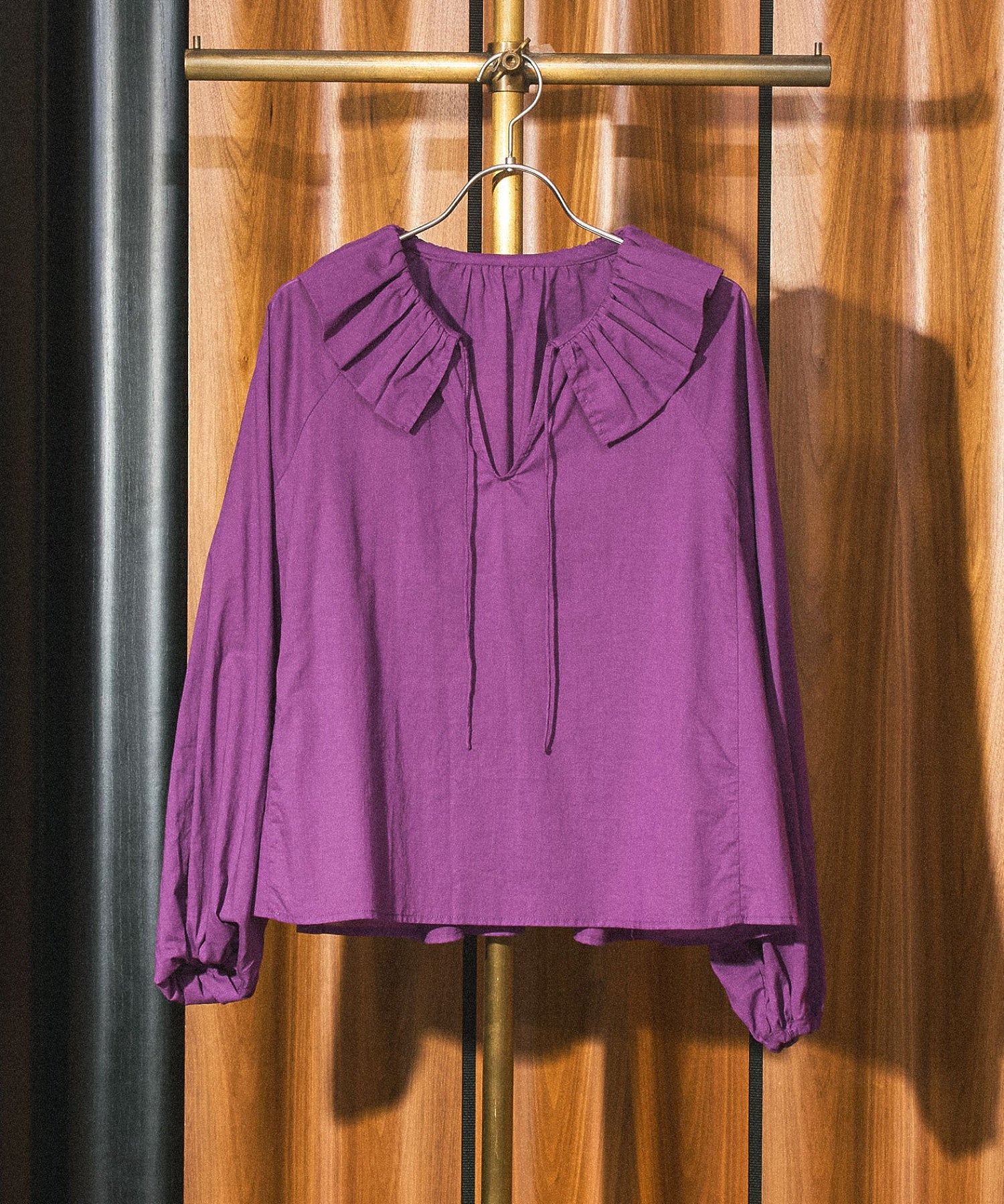 FRILL COLLAR BLOUSE