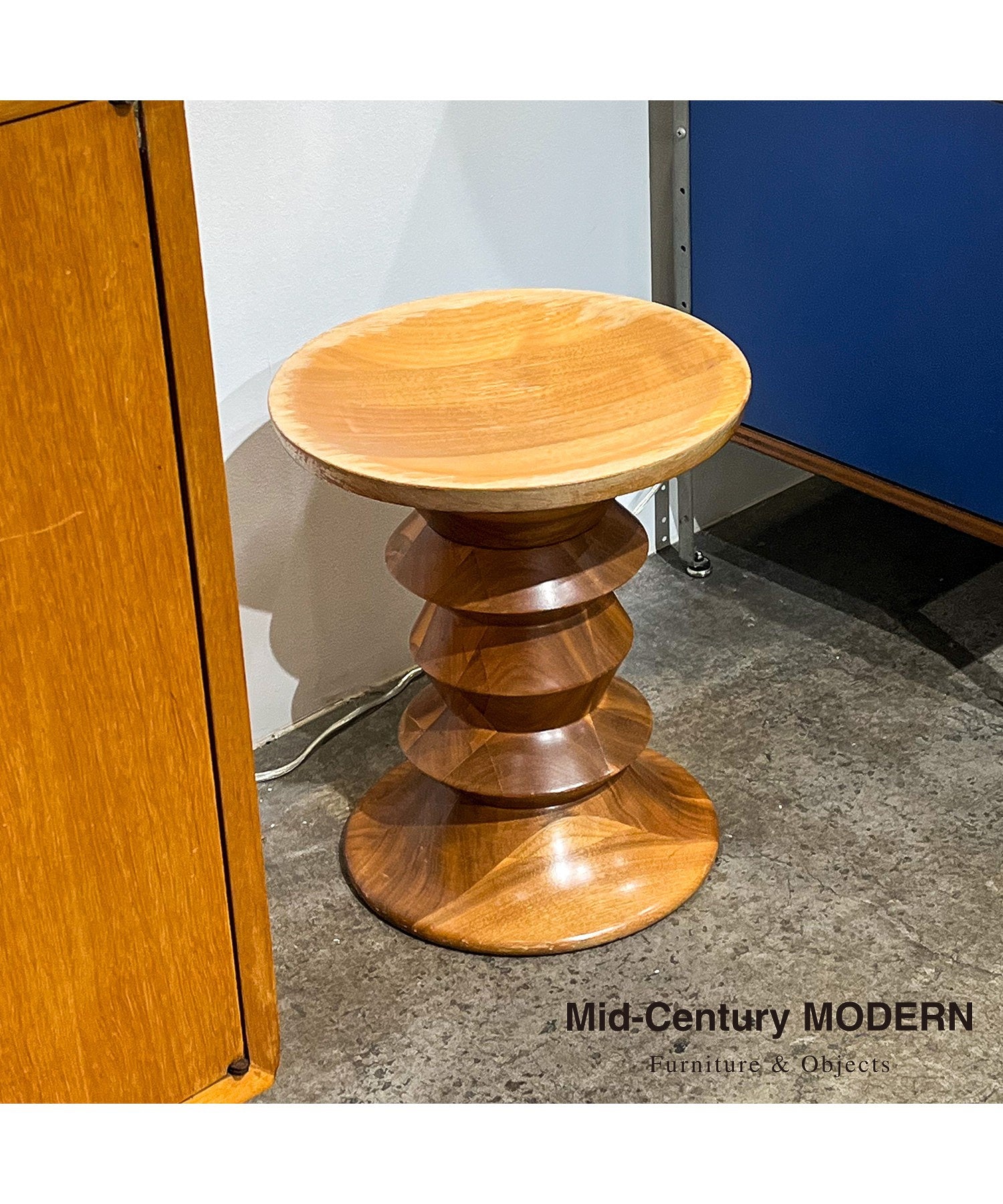 Eames Time Life Walnut Stool 0413 / Used