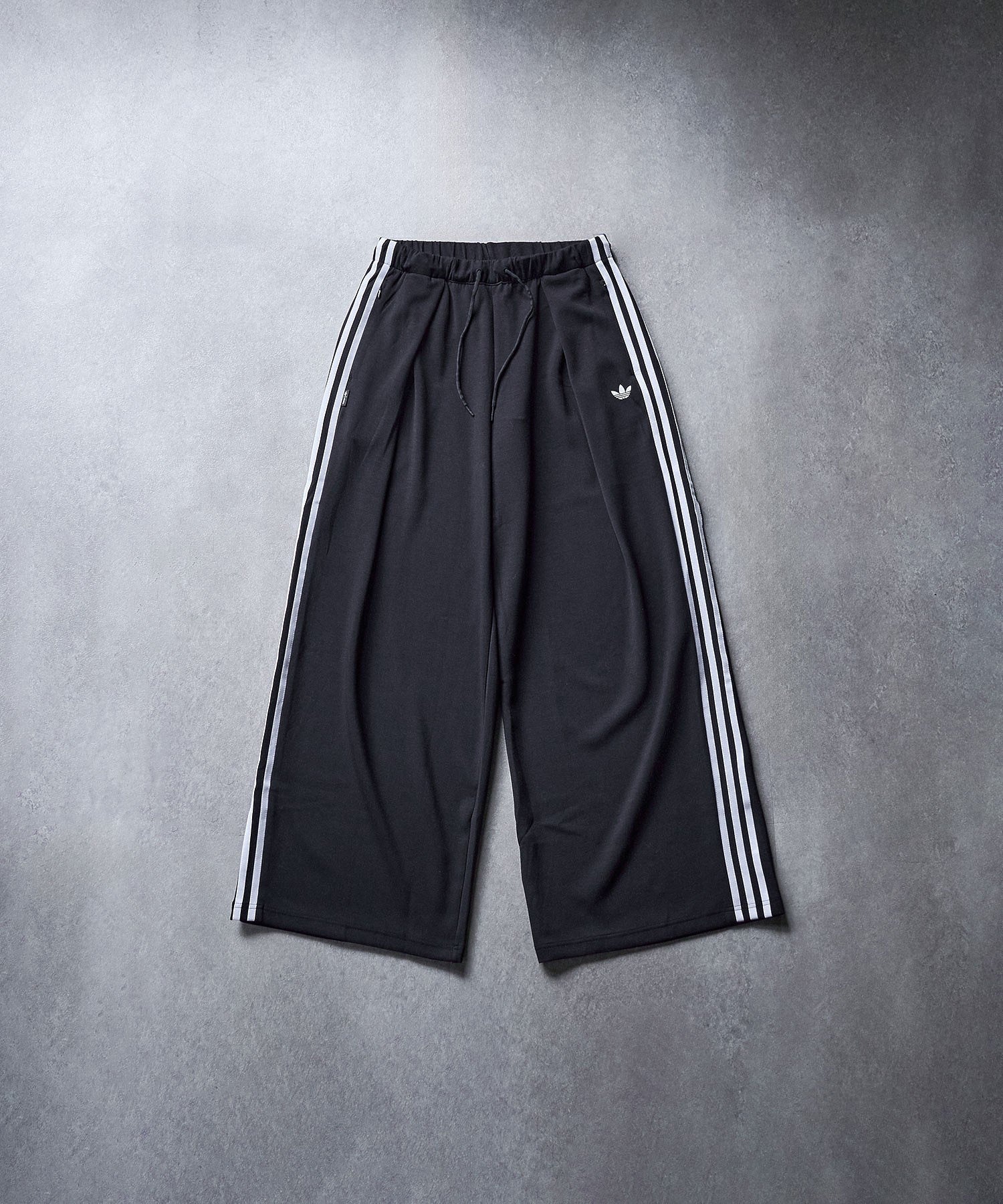adidas Originals by JENNIE/ORI PLEATED TP