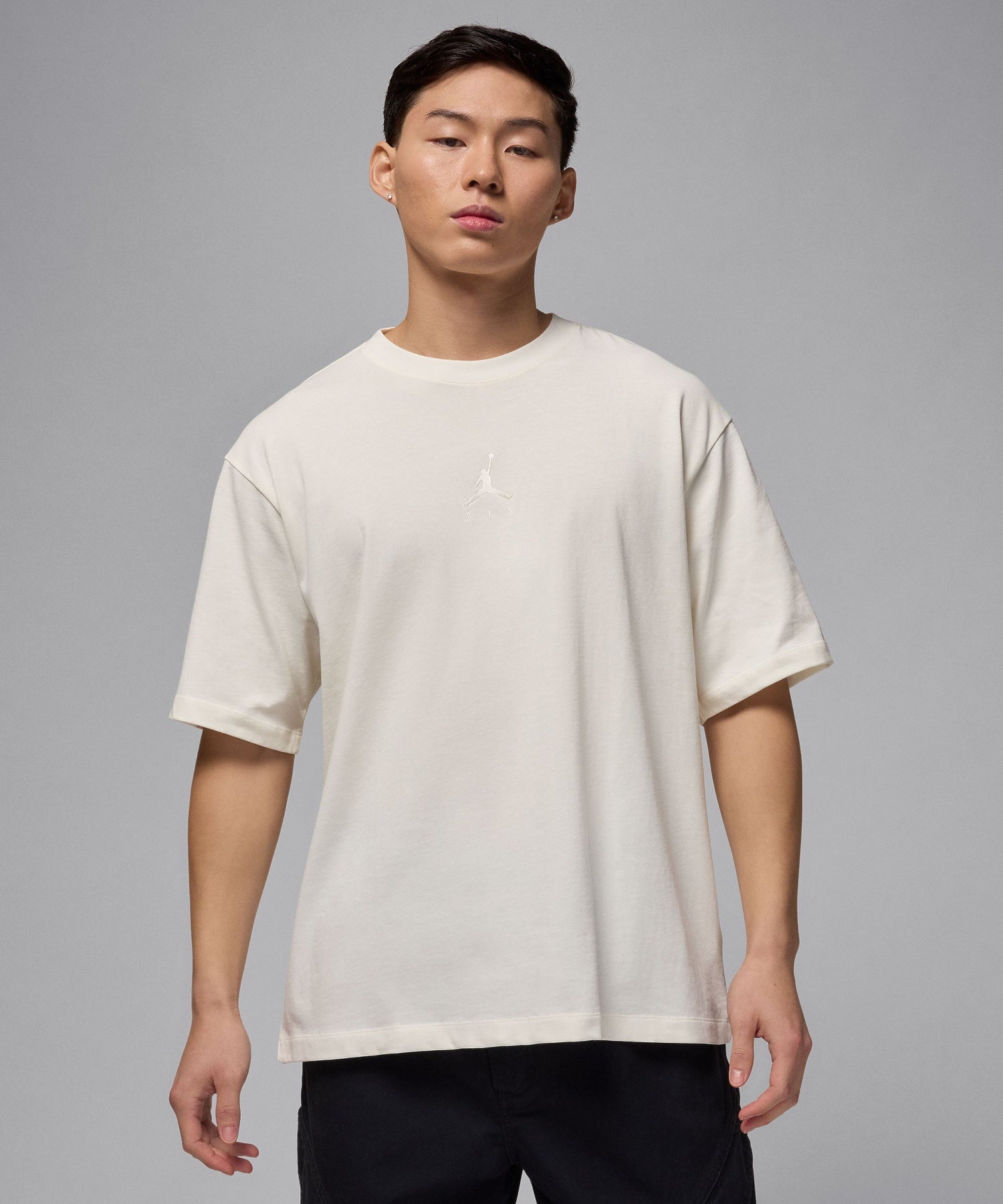 JORDAN BRAND/ジョーダン/JORDAN FLT ESS OVSZ CREW S/S TEE IB7345