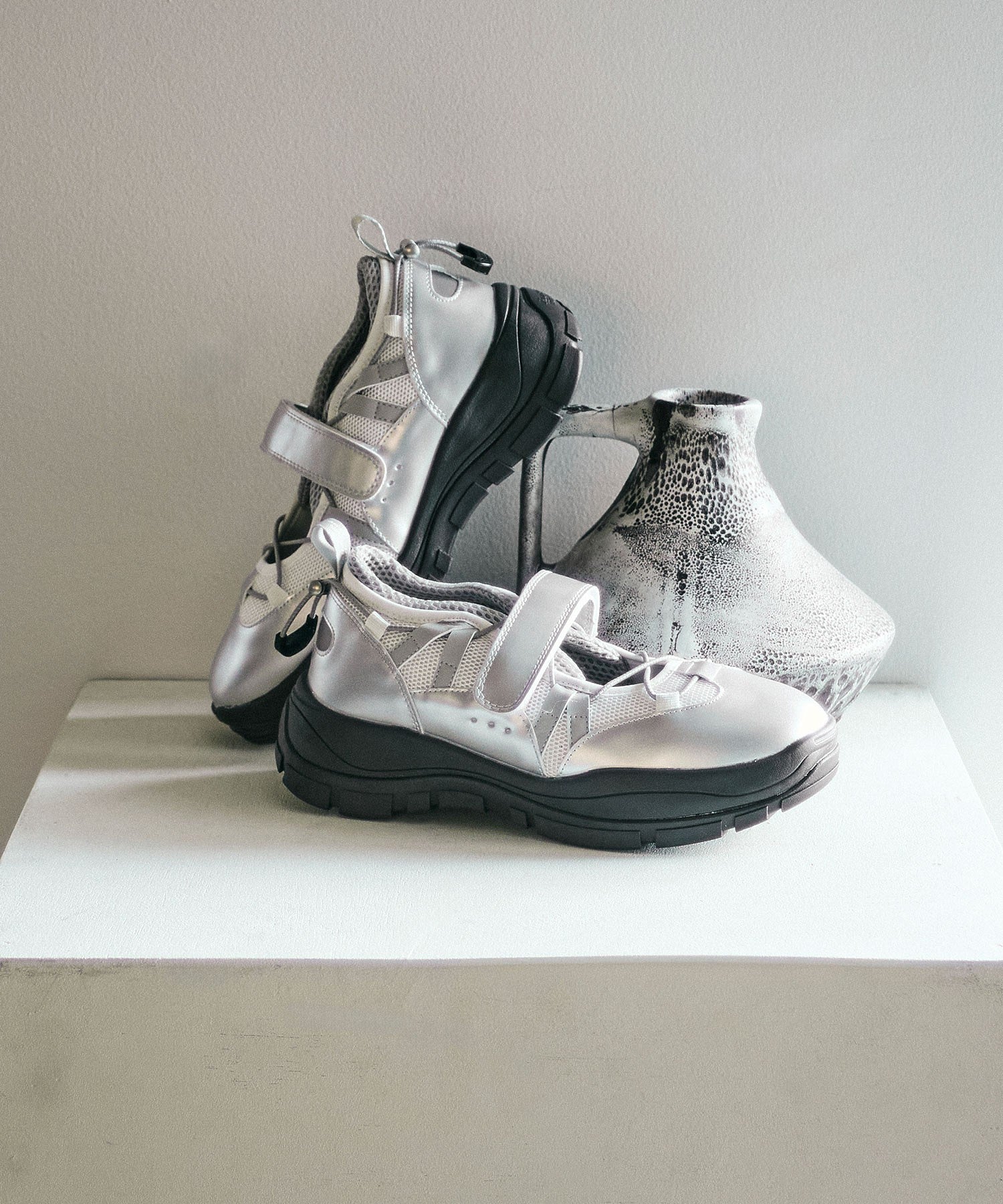 Rockfish Weatherwear/BRYN VELCRO SNEAKERS