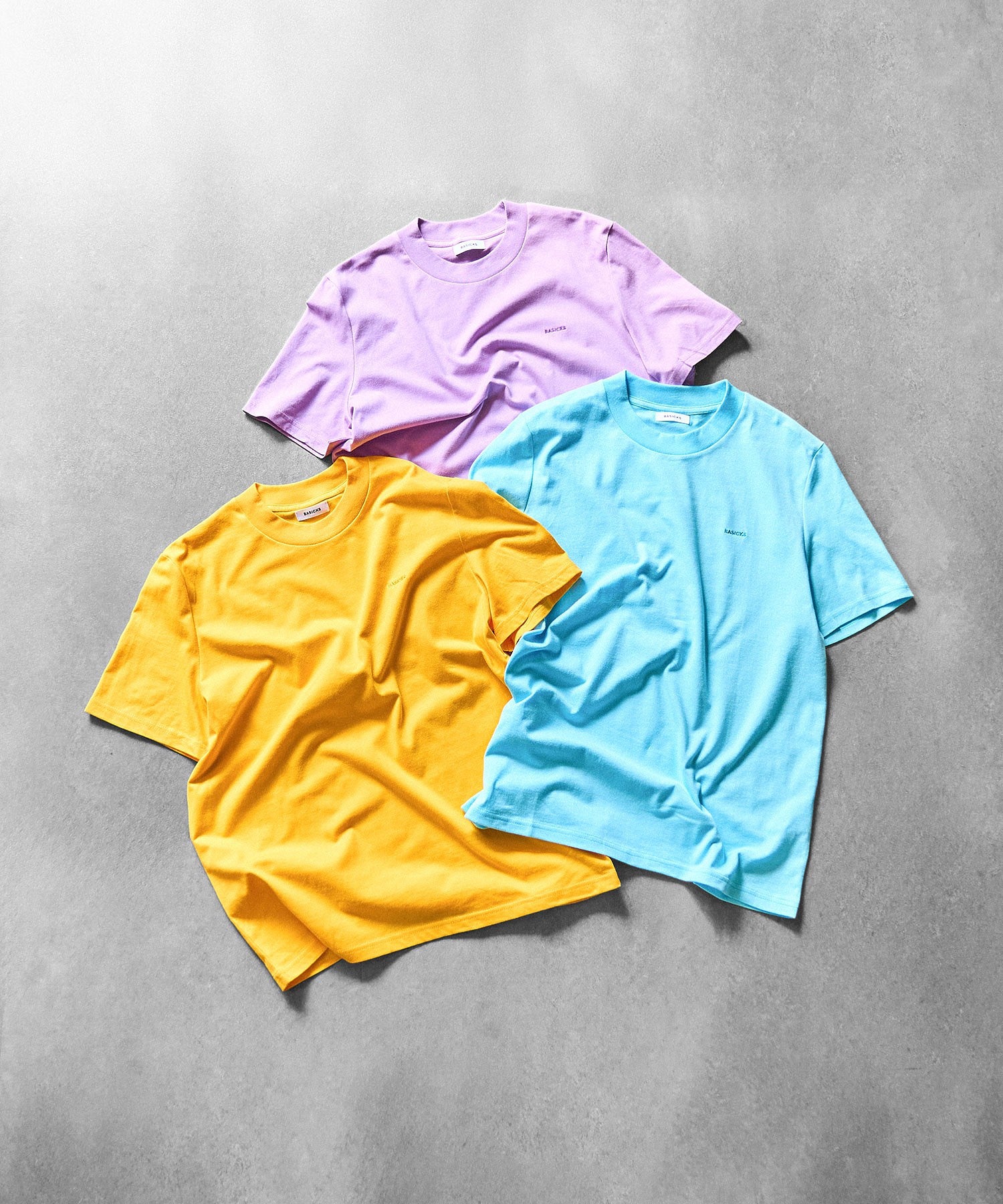BASICKS/VIVID T-SHIRT