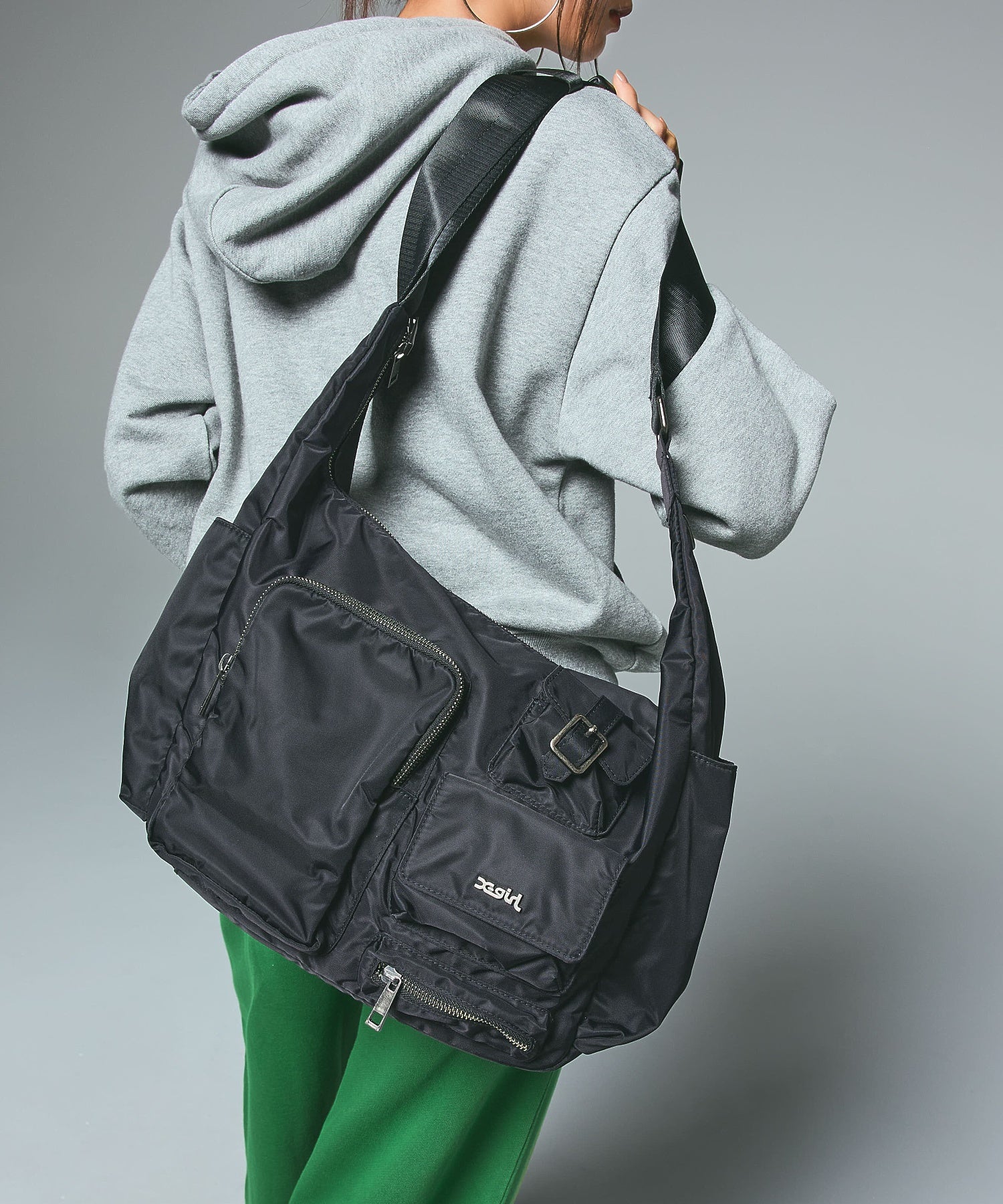 MULTI POCKET SHOULDER BAG