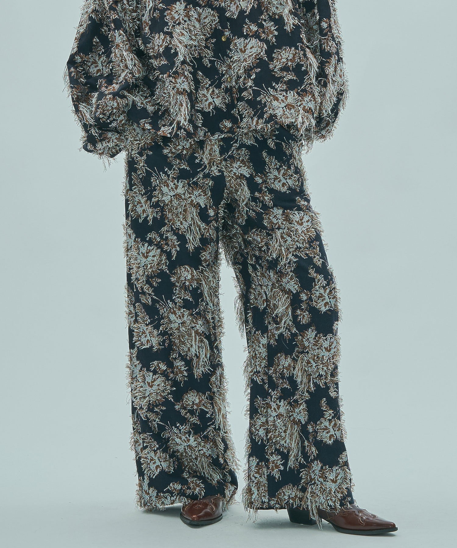 mag.by c/FLOWER JACQUARD PANTS