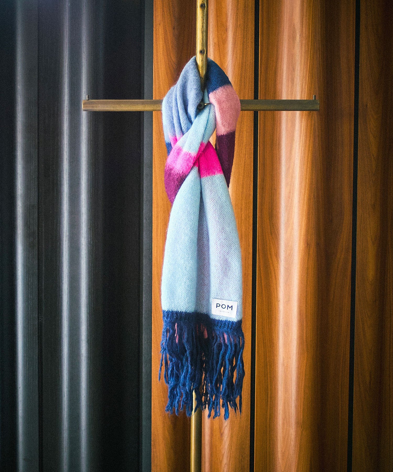 POM/SHAWL BRUSHED STRIPES BLUE