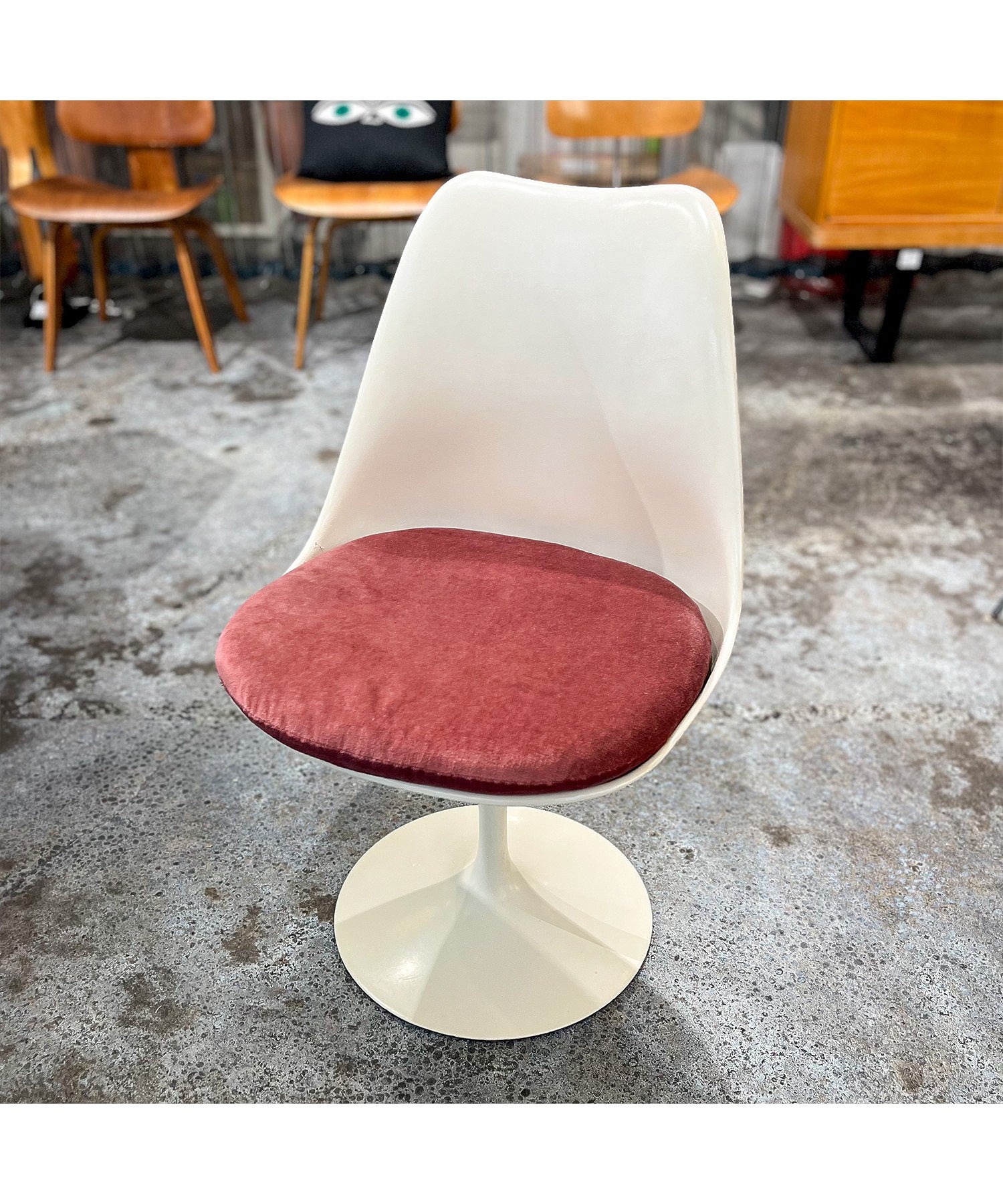 Saarinen Tulip Side Chair / Eero Saarinen / Knoll / 1960年