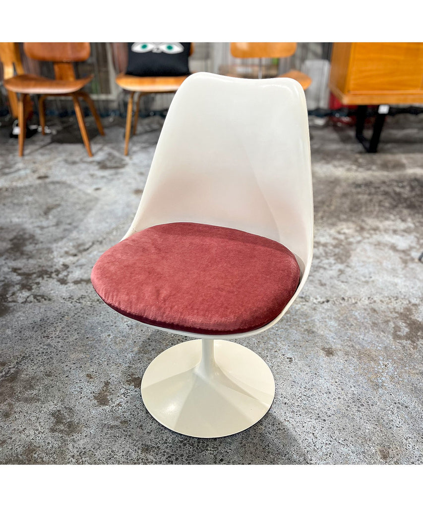 Saarinen Tulip Side Chair / Eero Saarinen / Knoll / 1960年 – calif