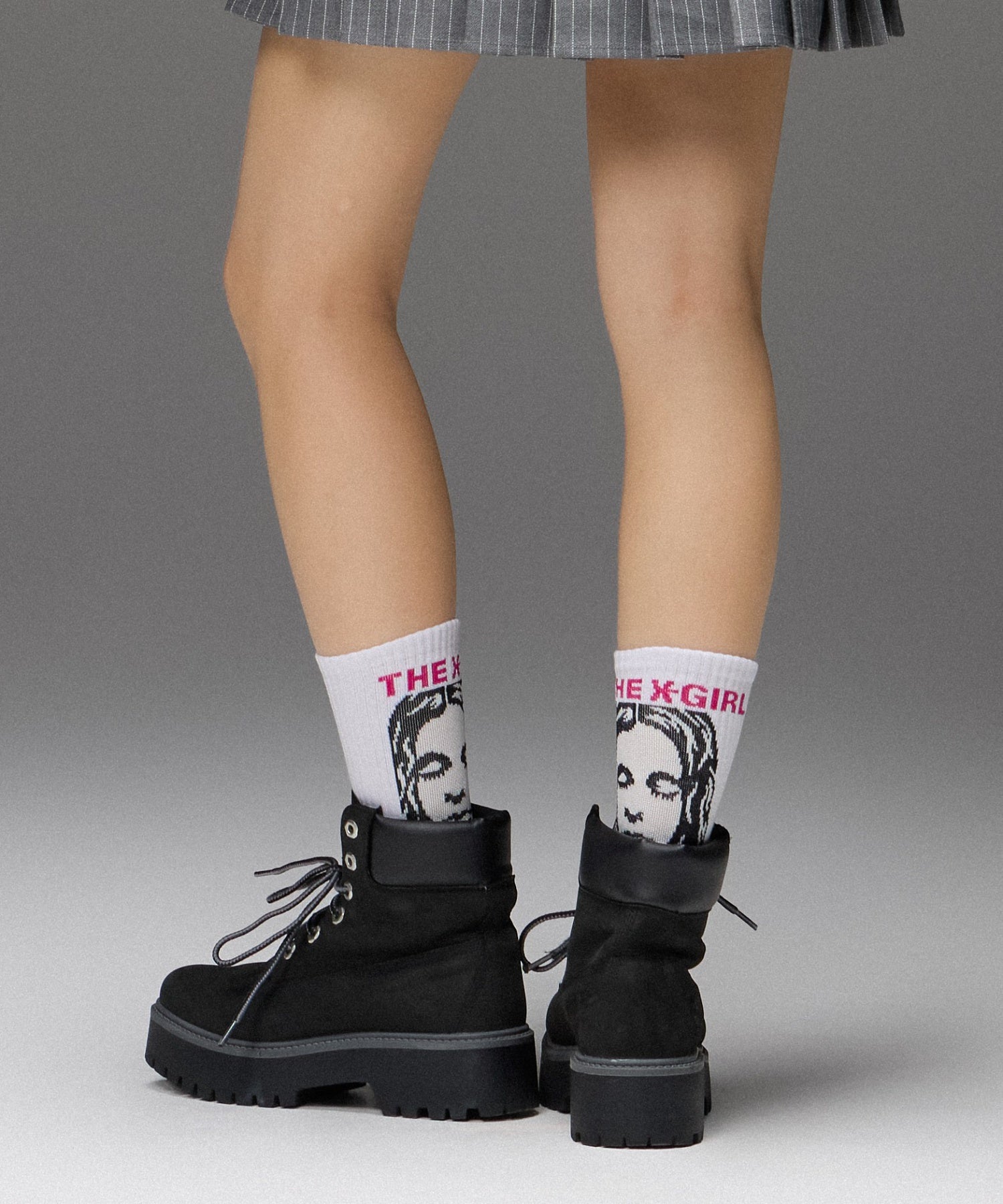 THE X-GIRL LOGO AND FACE JACQUARD RIB SOCKS