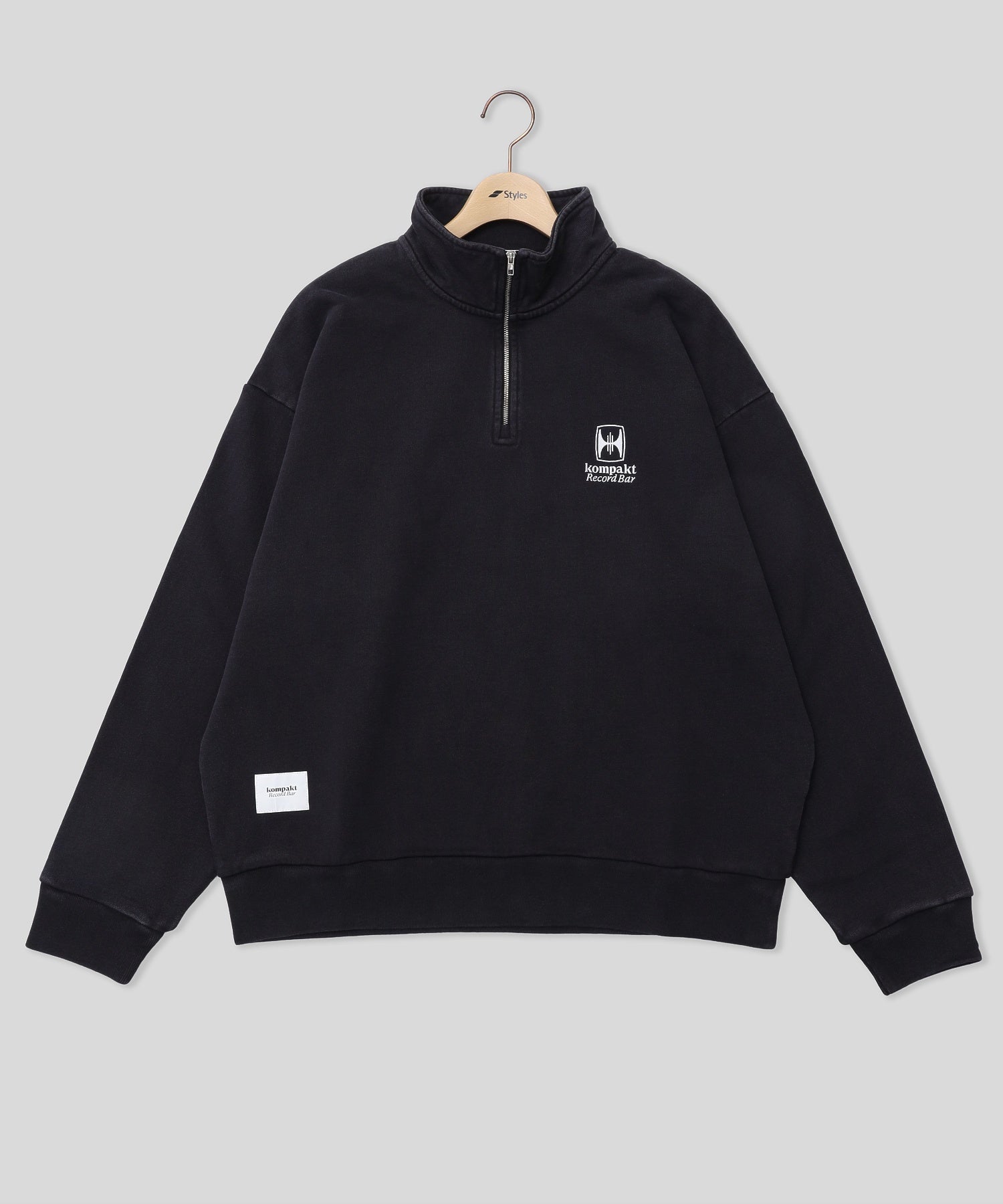 KOMPAKT RECORD BAR/コンパクト レコード バー/WASHED EMBROIDERED HALF ZIP-UP KRB5037