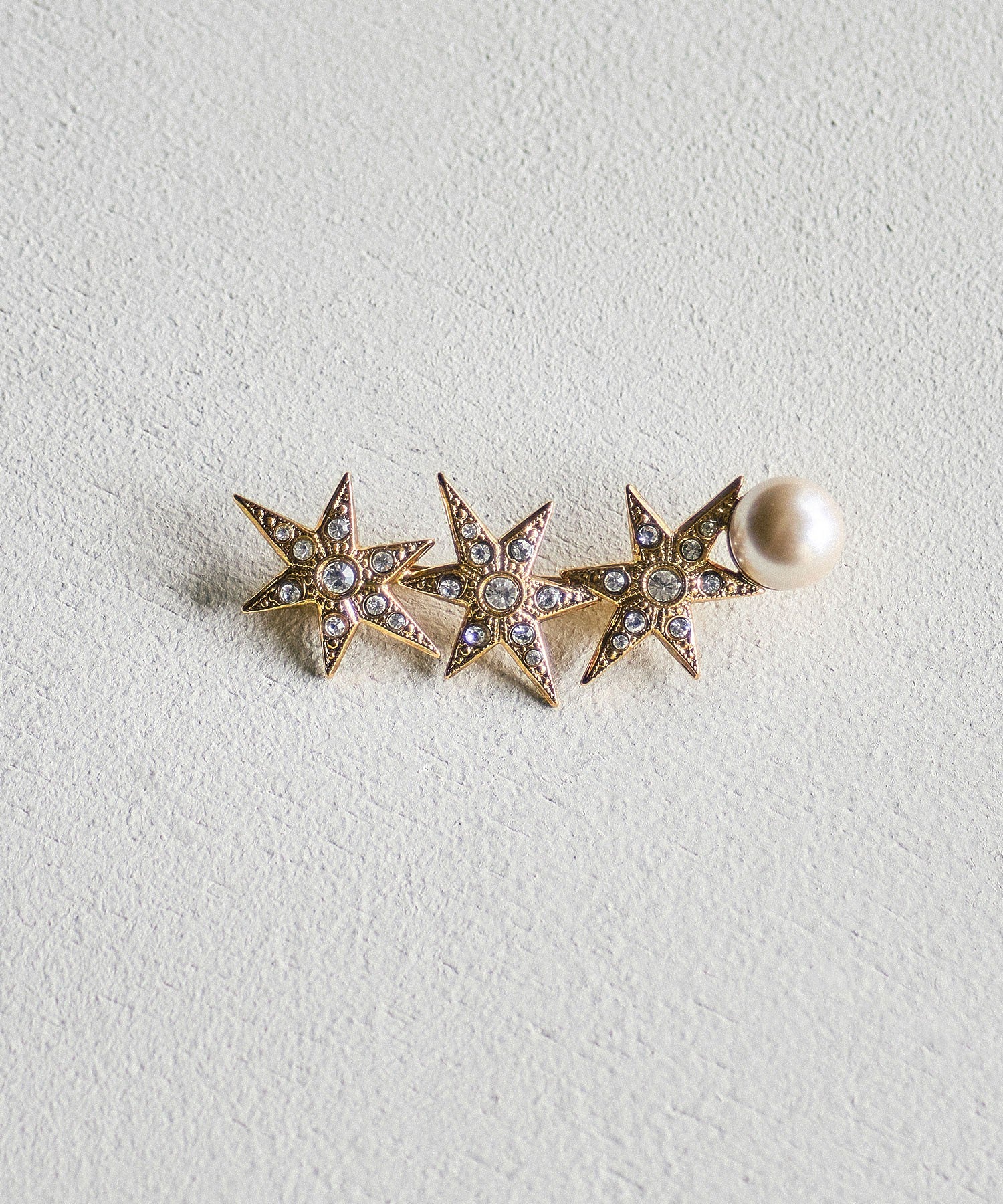 ADER.bijoux/STAR PEARL BROOCH