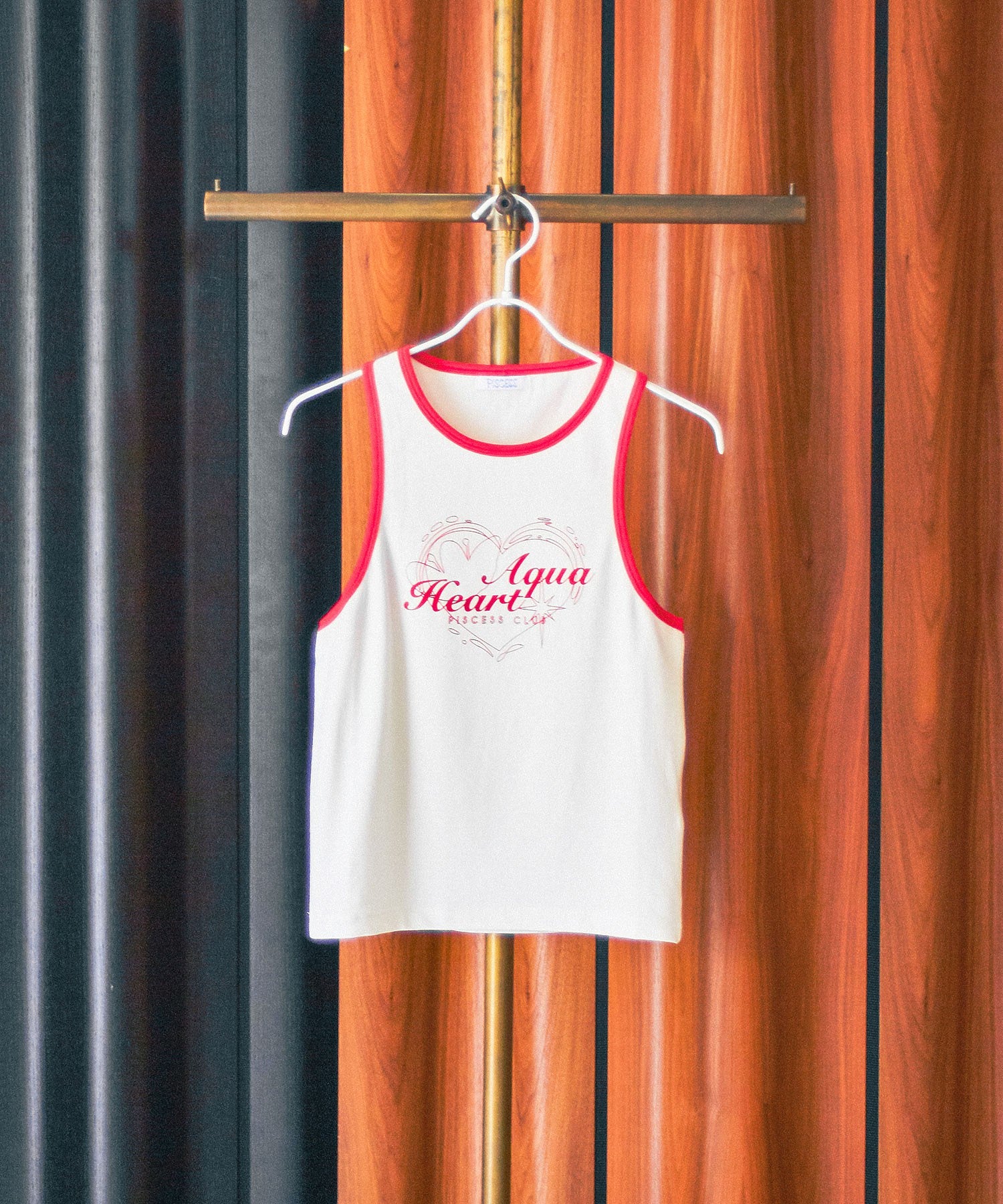 PISCESS/AQUA HEART SLEEBELESS TOP